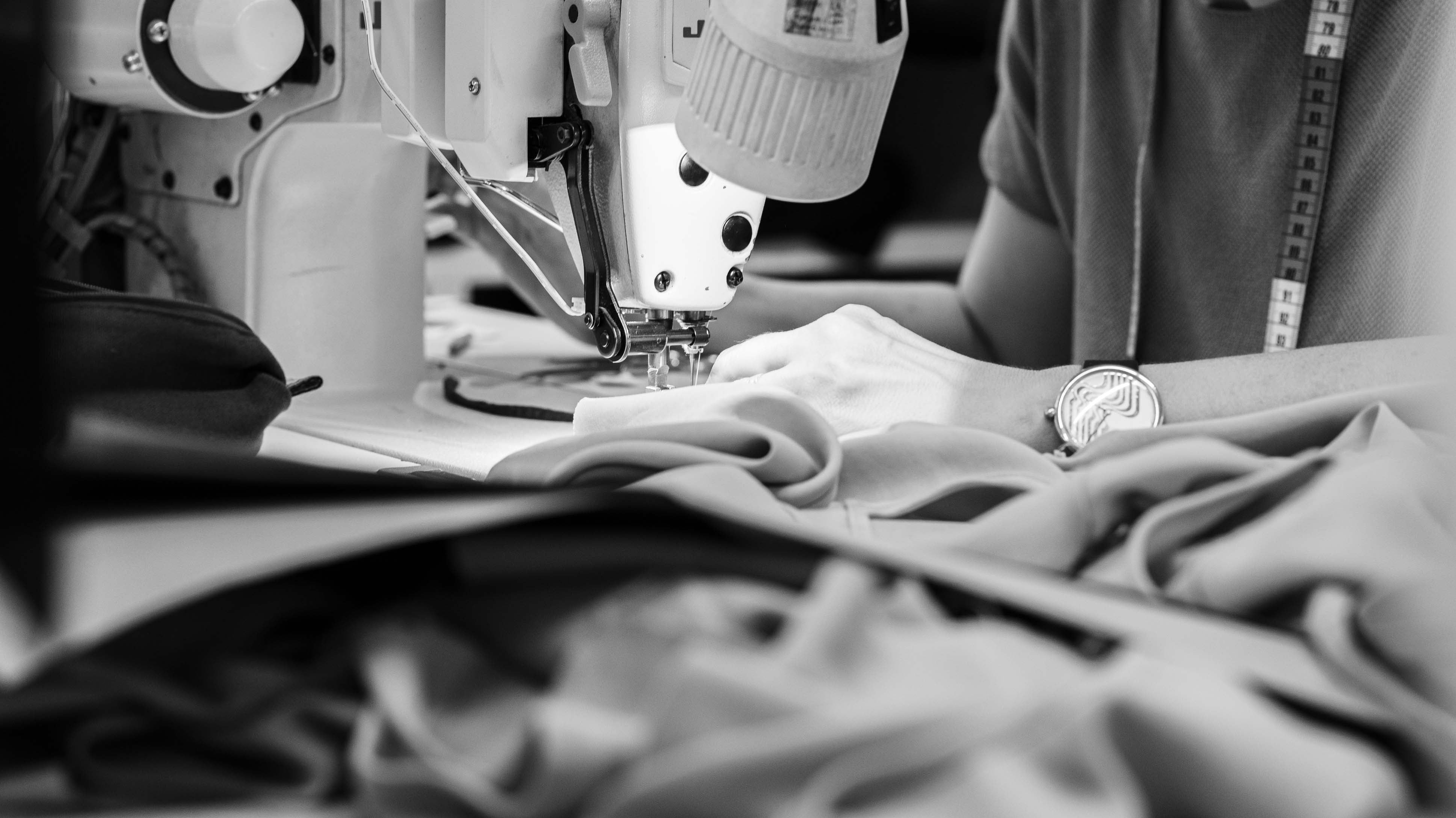 Nachhaltige Mode aus Deutschland – warum Produktionsort, Materialien und Transparenz zählen - NNIstudio