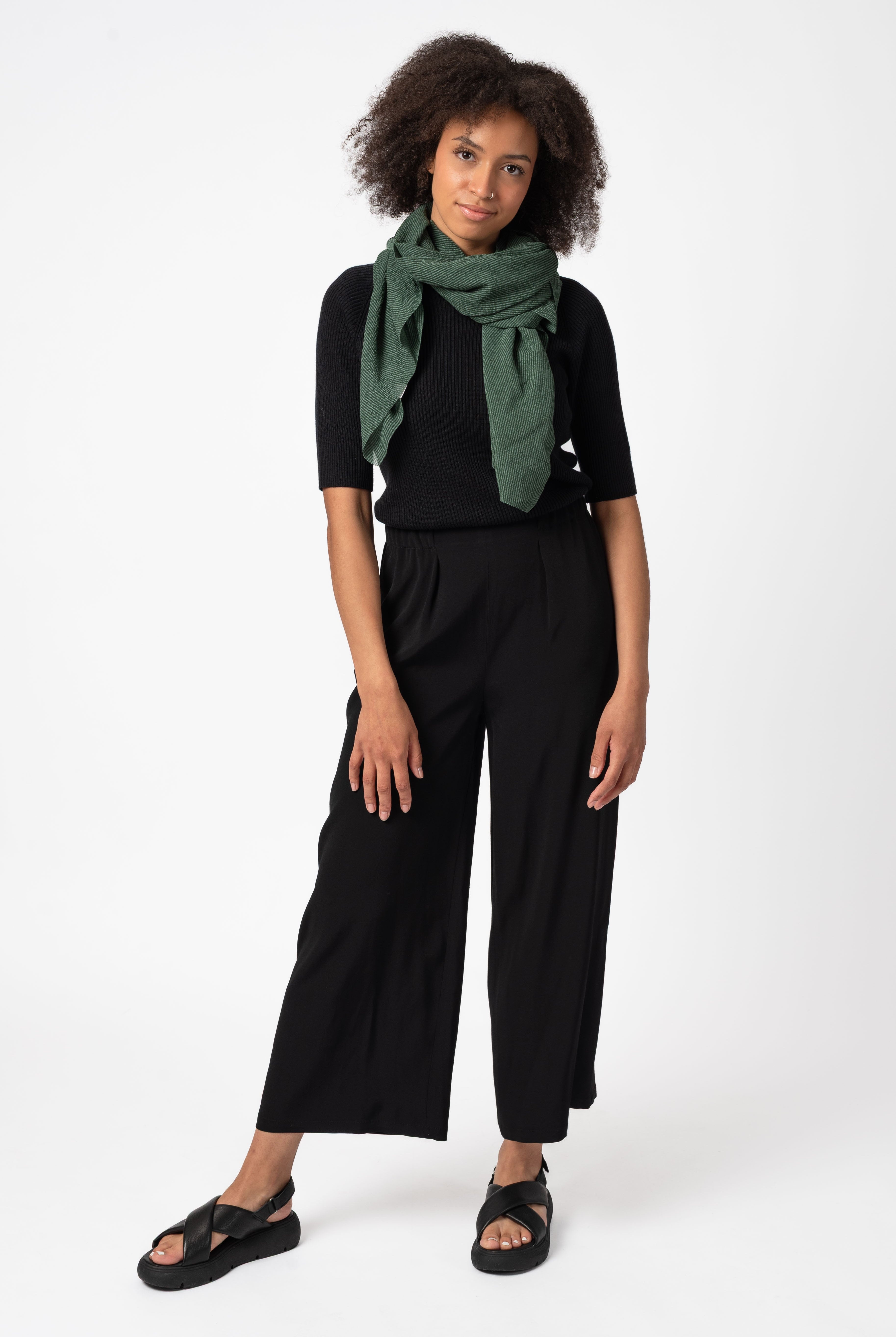 NNIstudio - AIR 2.0 Tuch - Pineneedle Green gestreift -