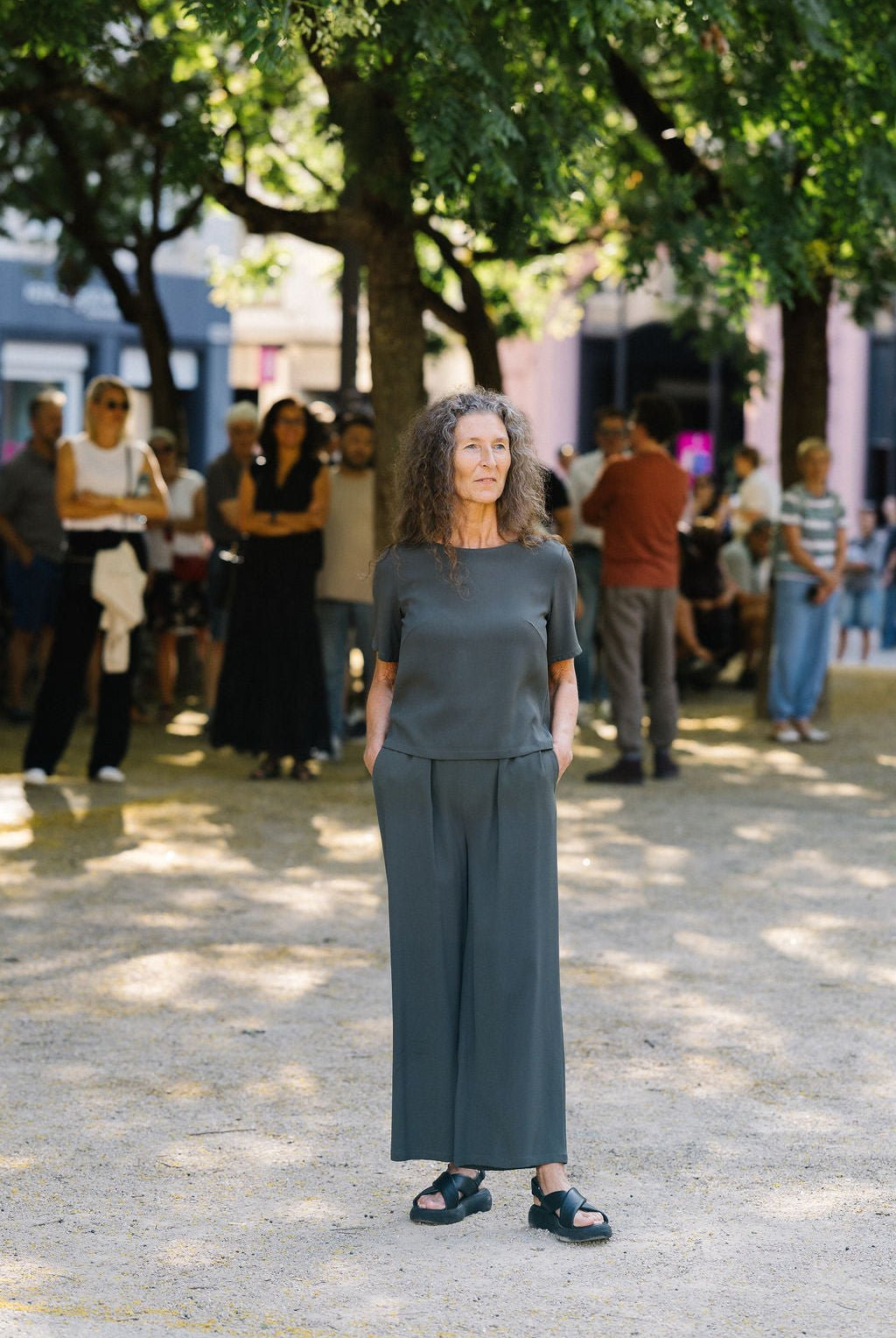 NNIstudio - BOLD Shirt - Beluga Grey - XS/S -