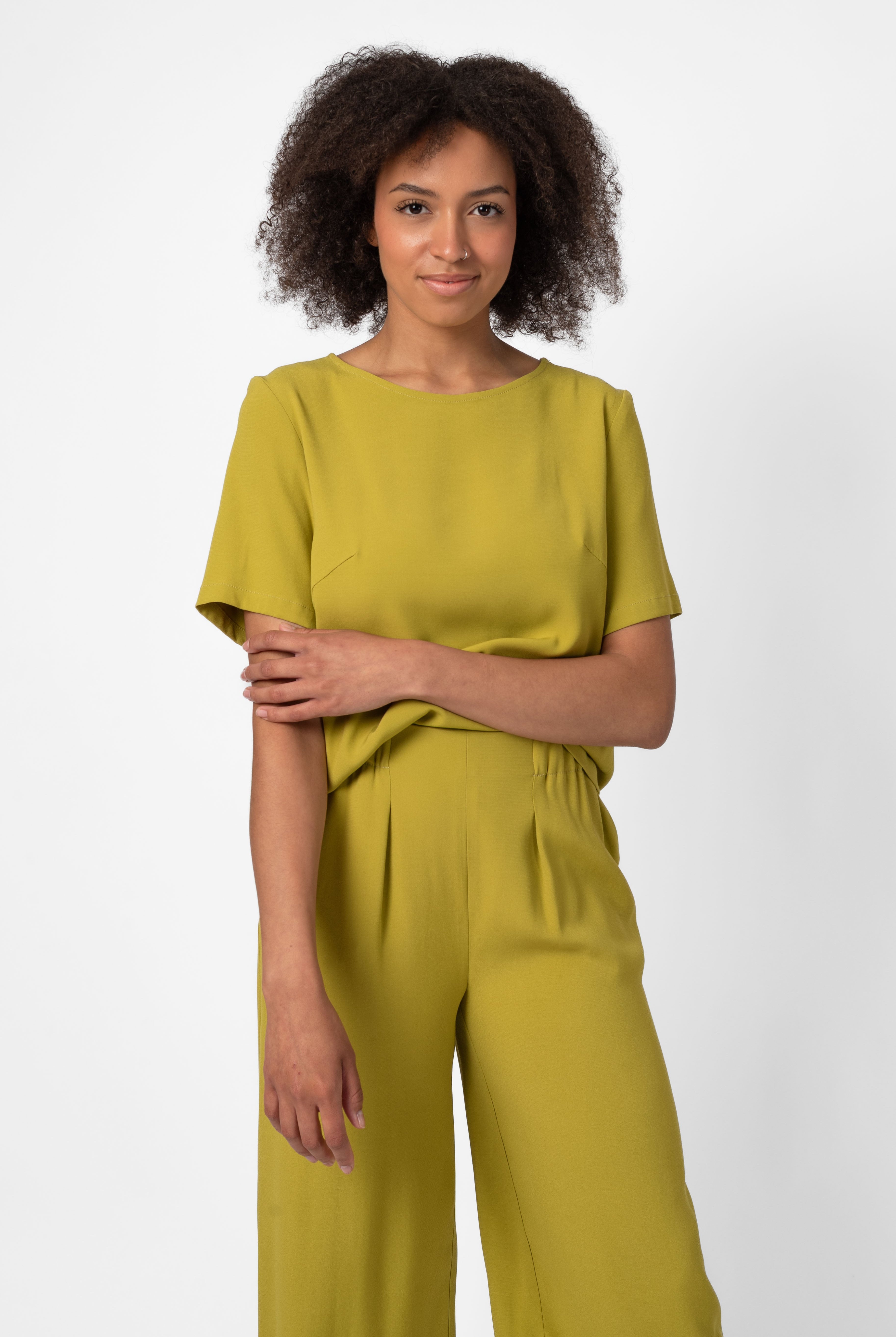 NNIstudio - BOLD Shirt - Golden Olive - XS/S -
