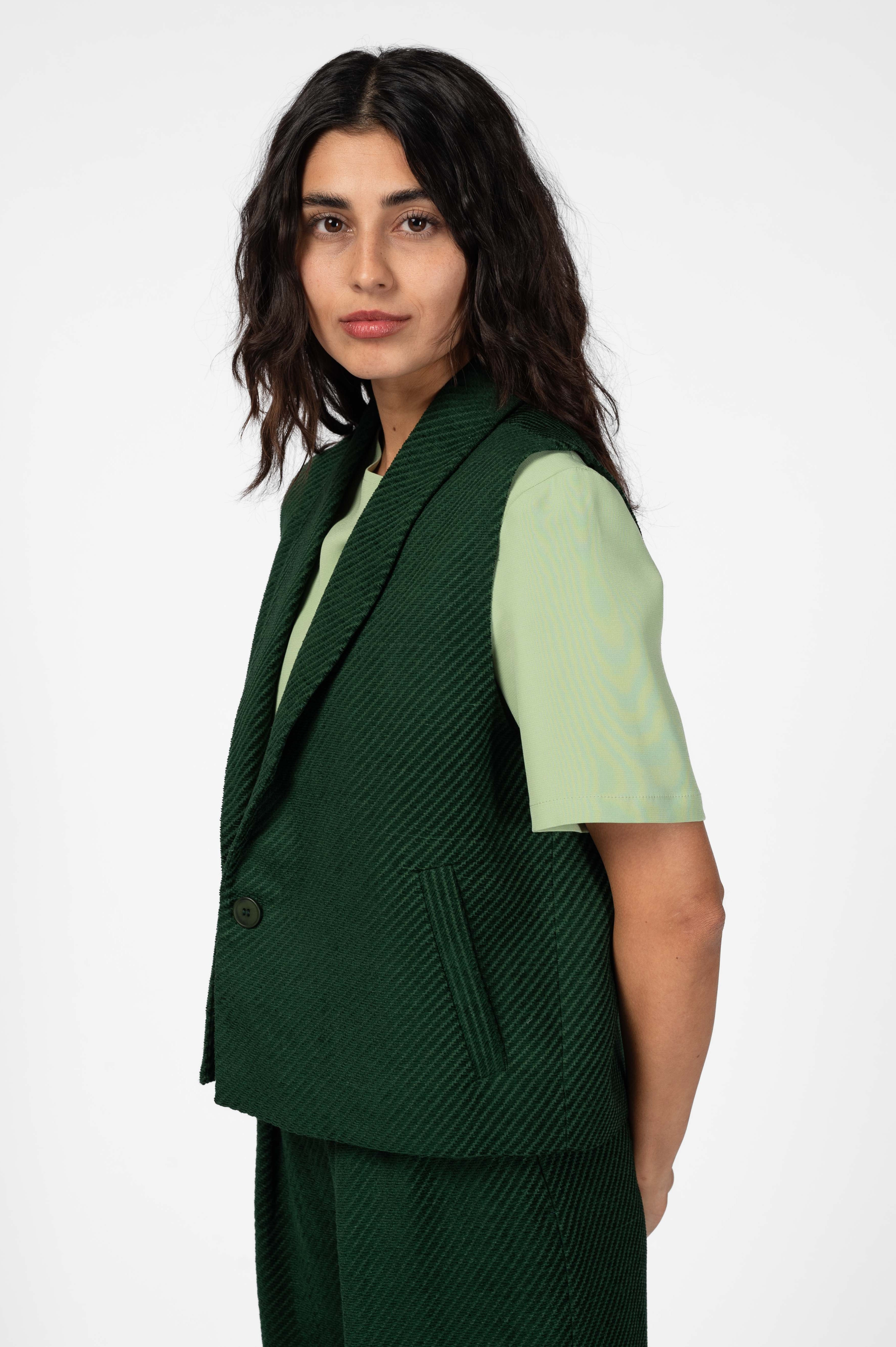 NNIstudio - BOLD Weste - undyed - XS -