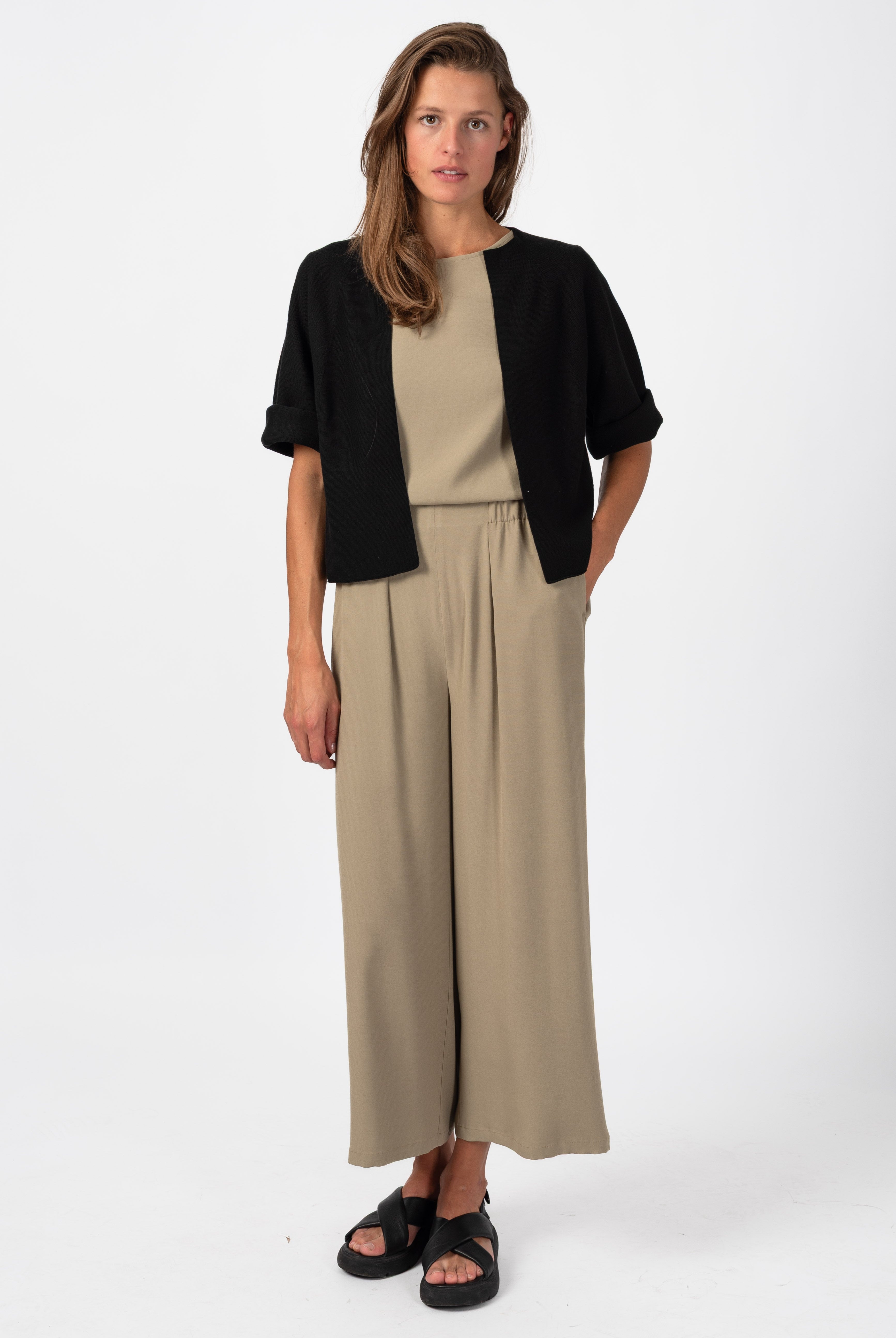 NNIstudio - BOXY Strick - Jacke - Phantom Black - XS -