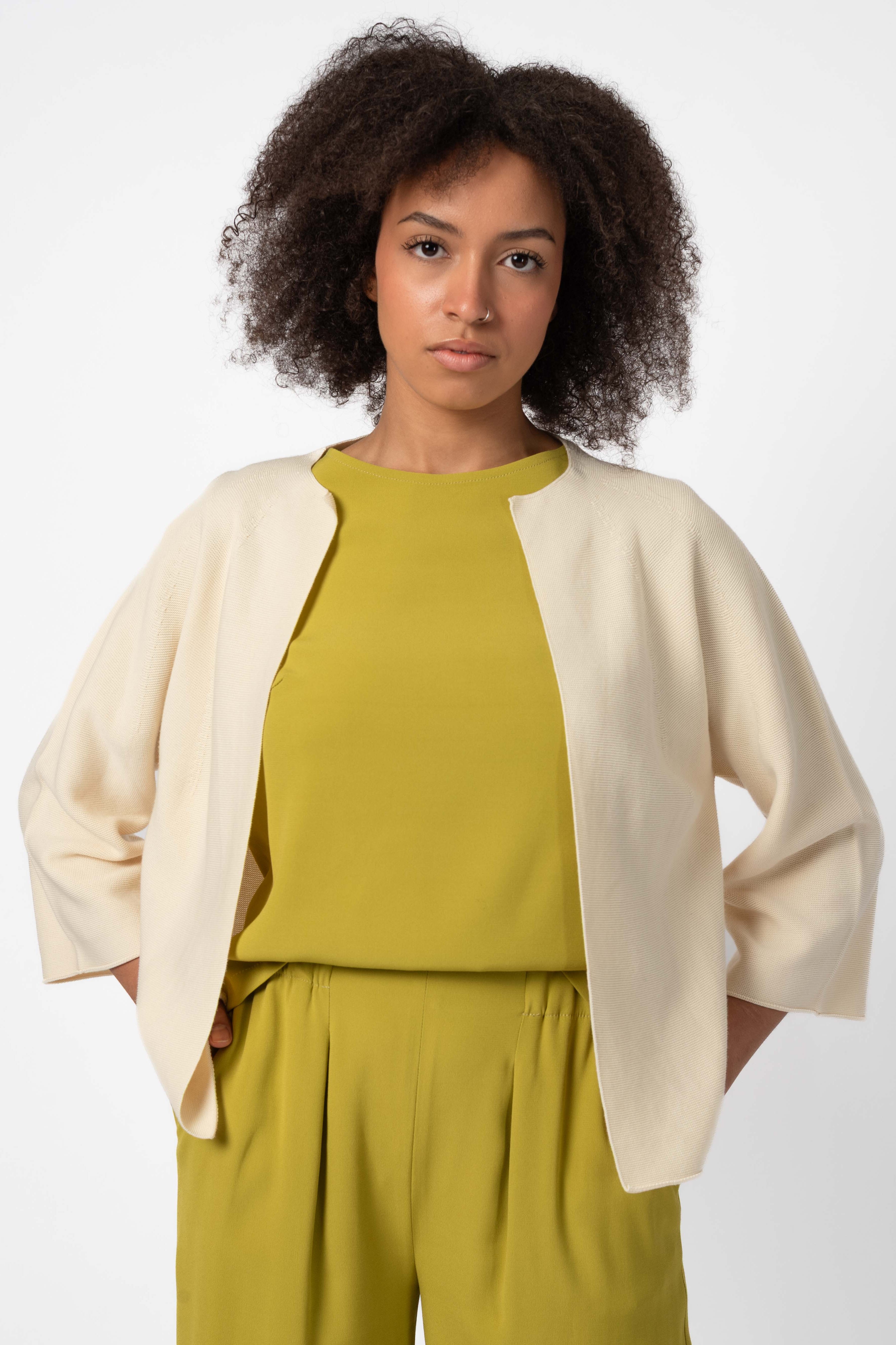 NNIstudio - BOXY Strick - Jacke - Shortbread - XS -