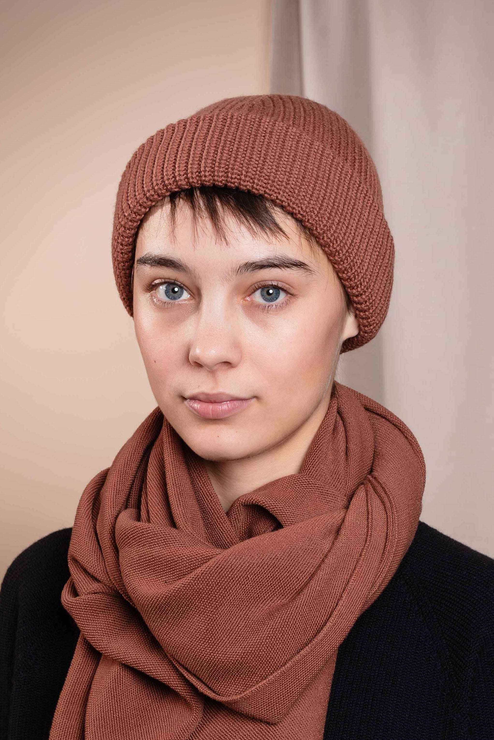 NNIstudio - CLASSIC Beanie - Standard (ca. 20 cm hoch / 19 cm breit) - Purple Ash -