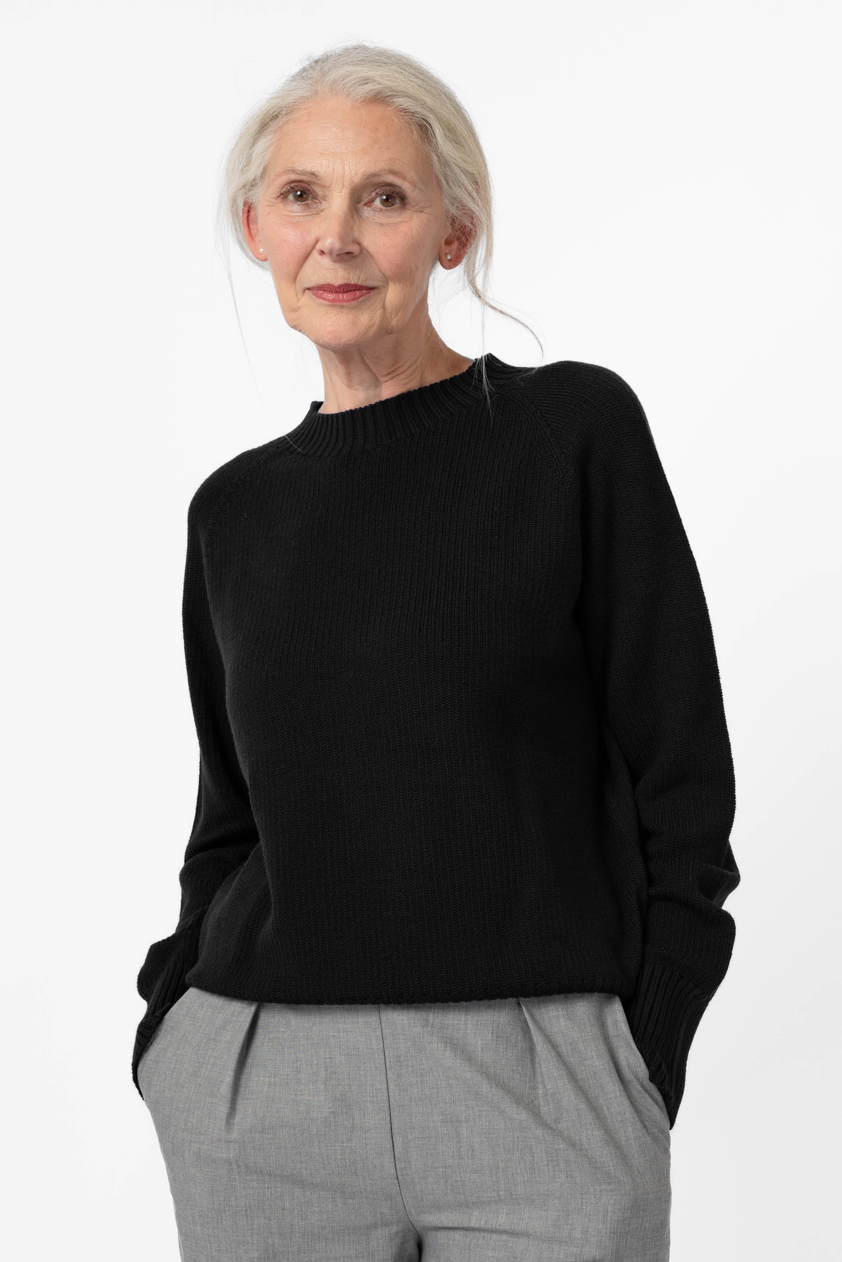 NNIstudio - CREW 2.0 Pullover Unisex - Phantom Black - XS -