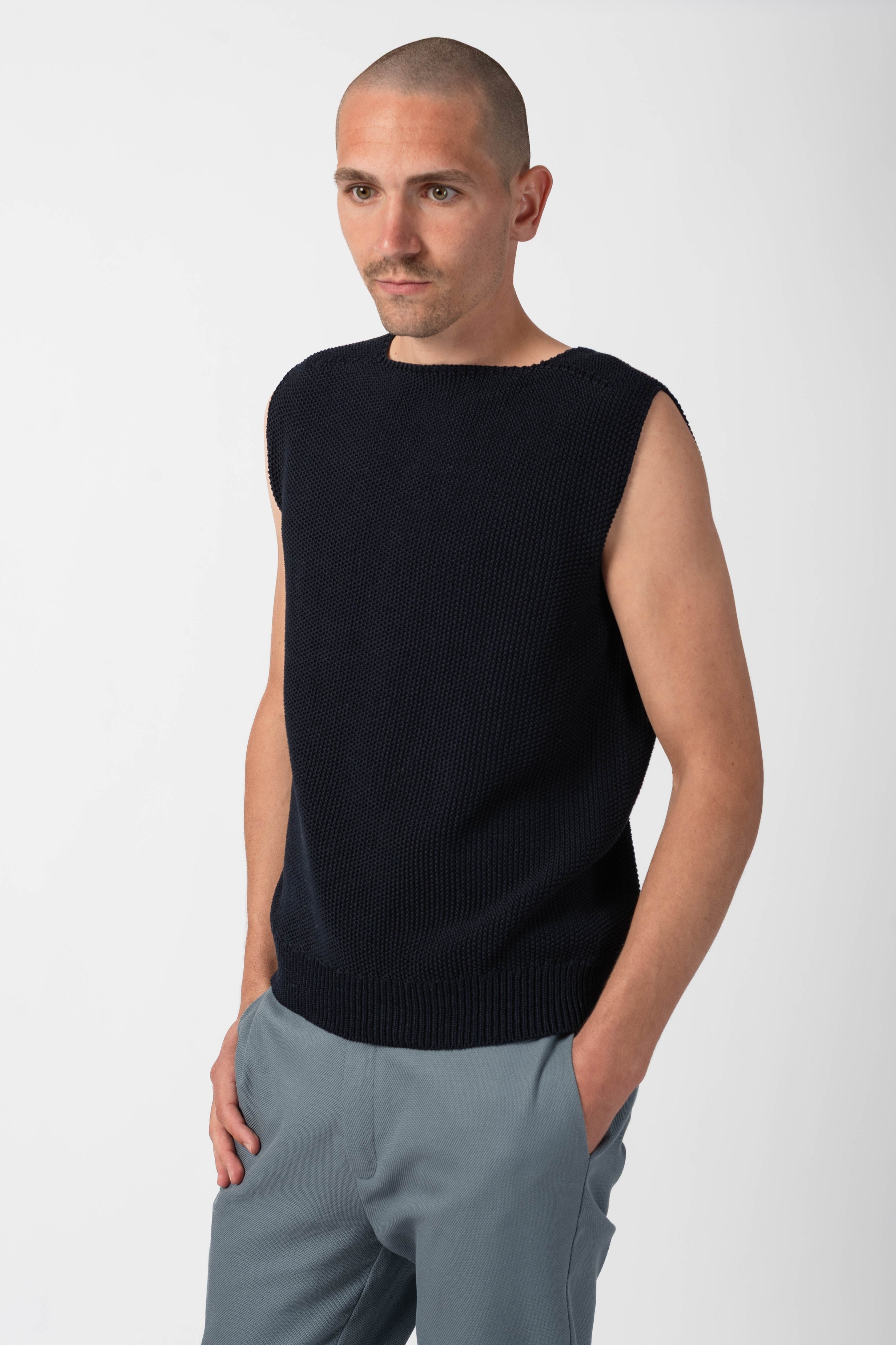 NNIstudio - CRISP Pullunder Unisex - Carbon Blue - XS -