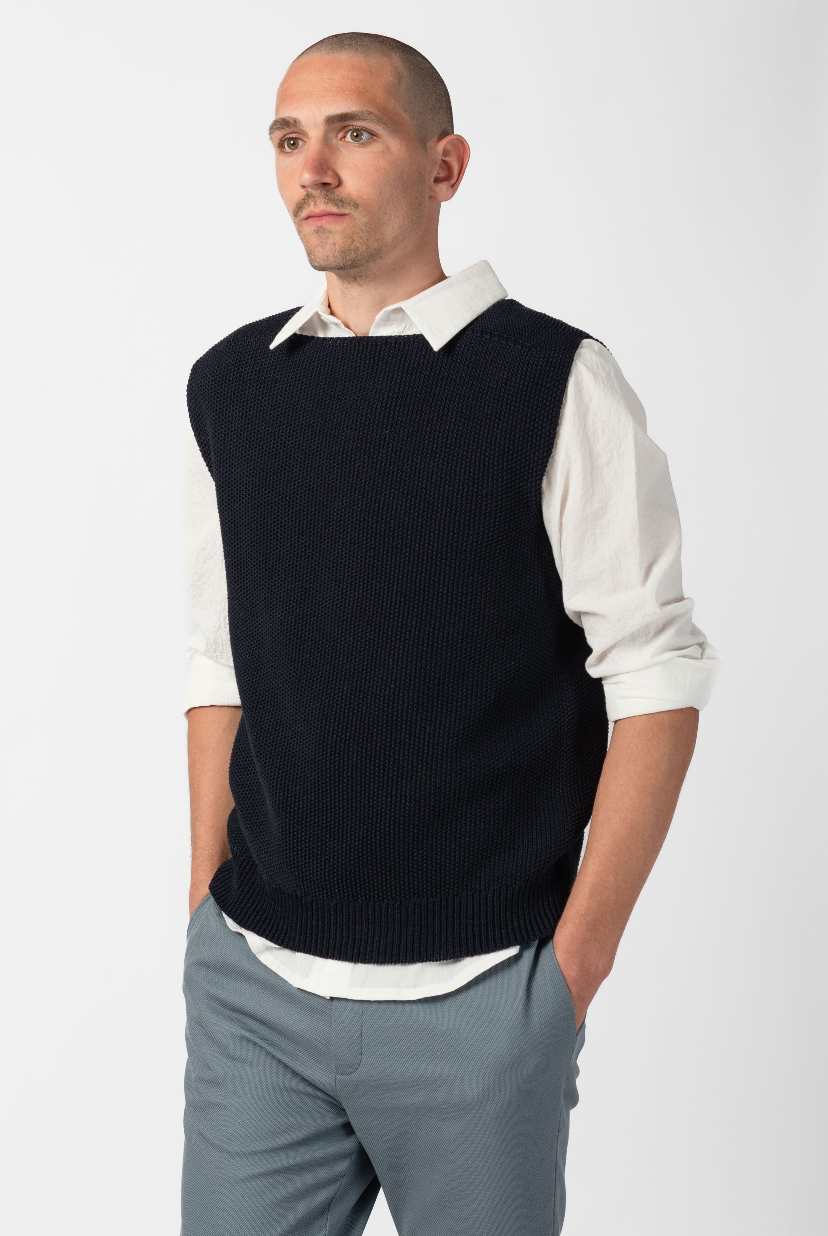 NNIstudio - CRISP Pullunder Unisex - Carbon Blue - XS -