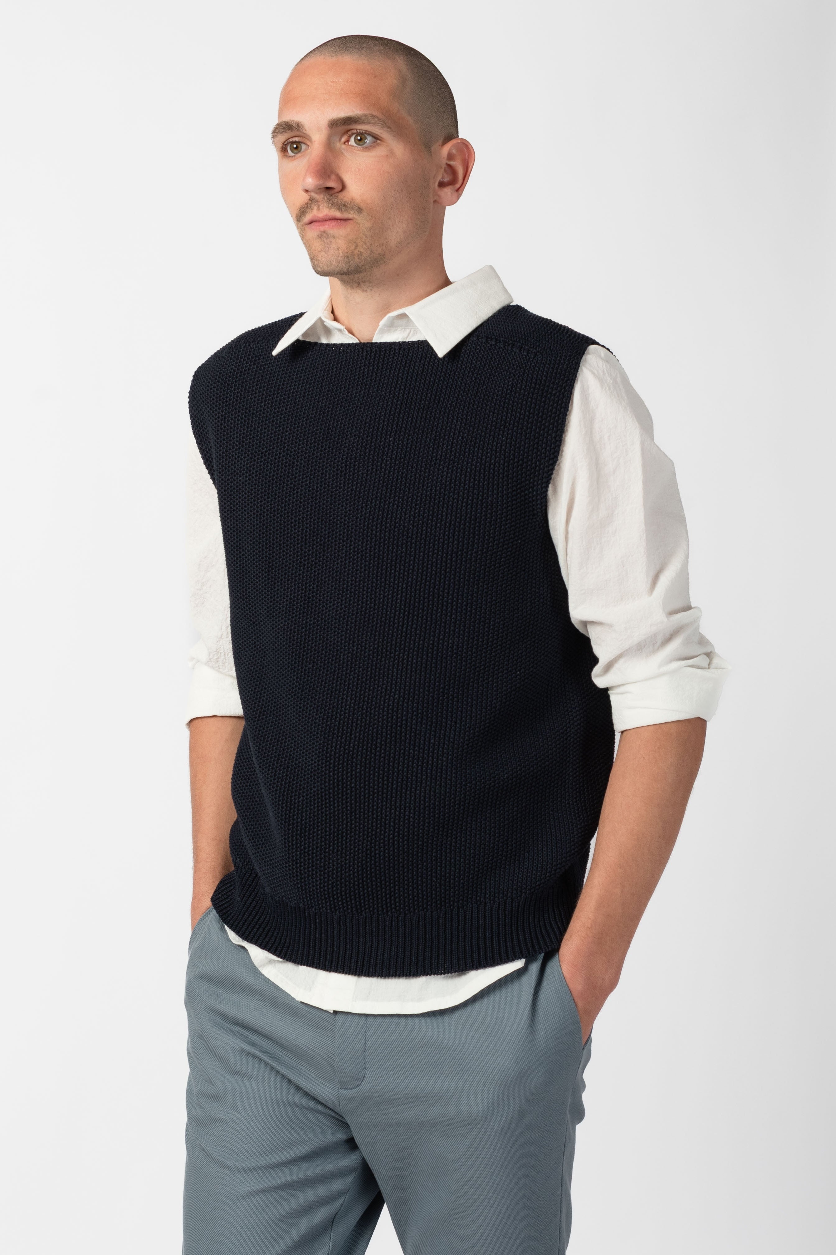 NNIstudio - CRISP Pullunder Unisex - Carbon Blue - XS -