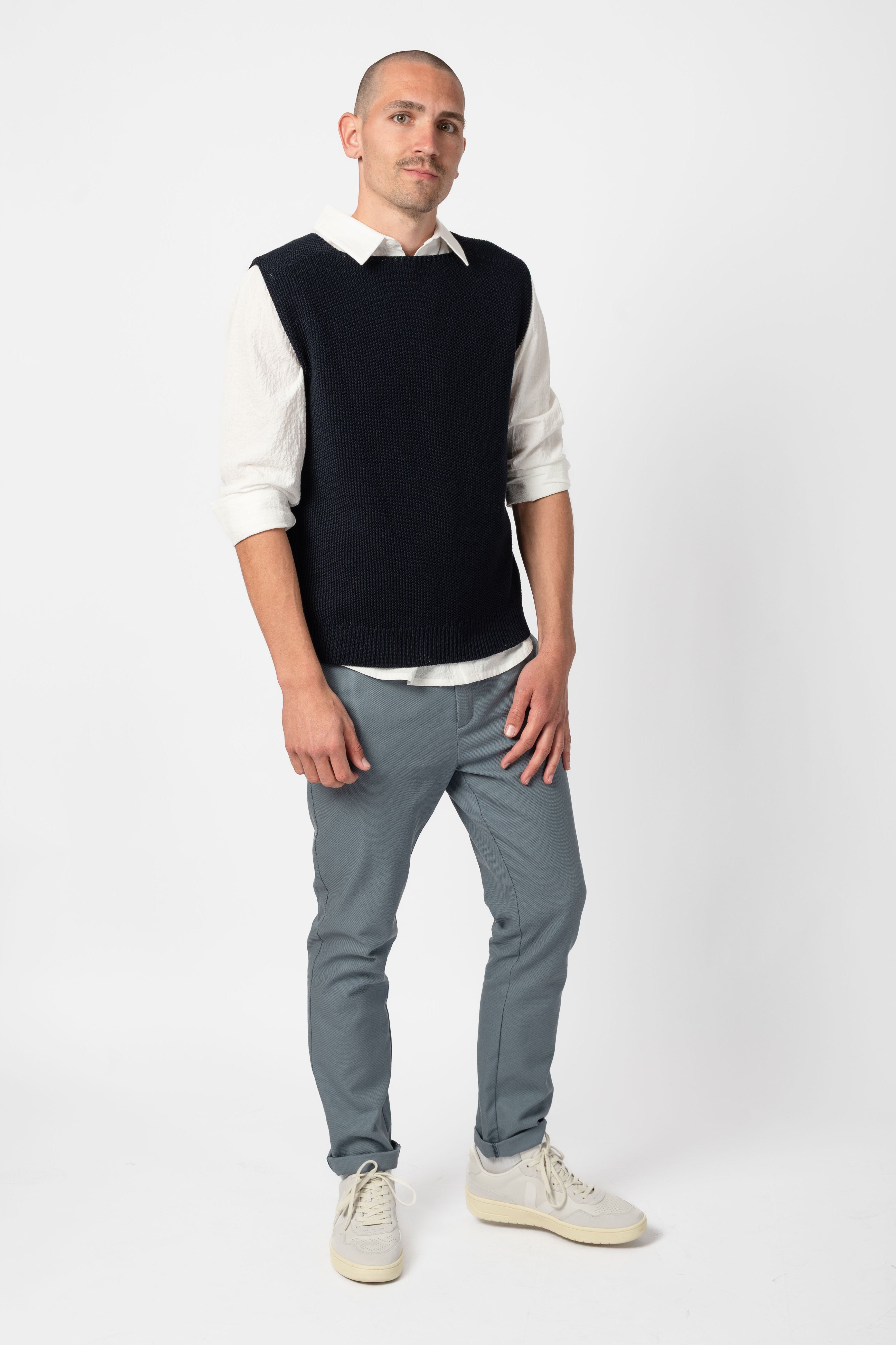 NNIstudio - CRISP Pullunder Unisex - Carbon Blue - XS -