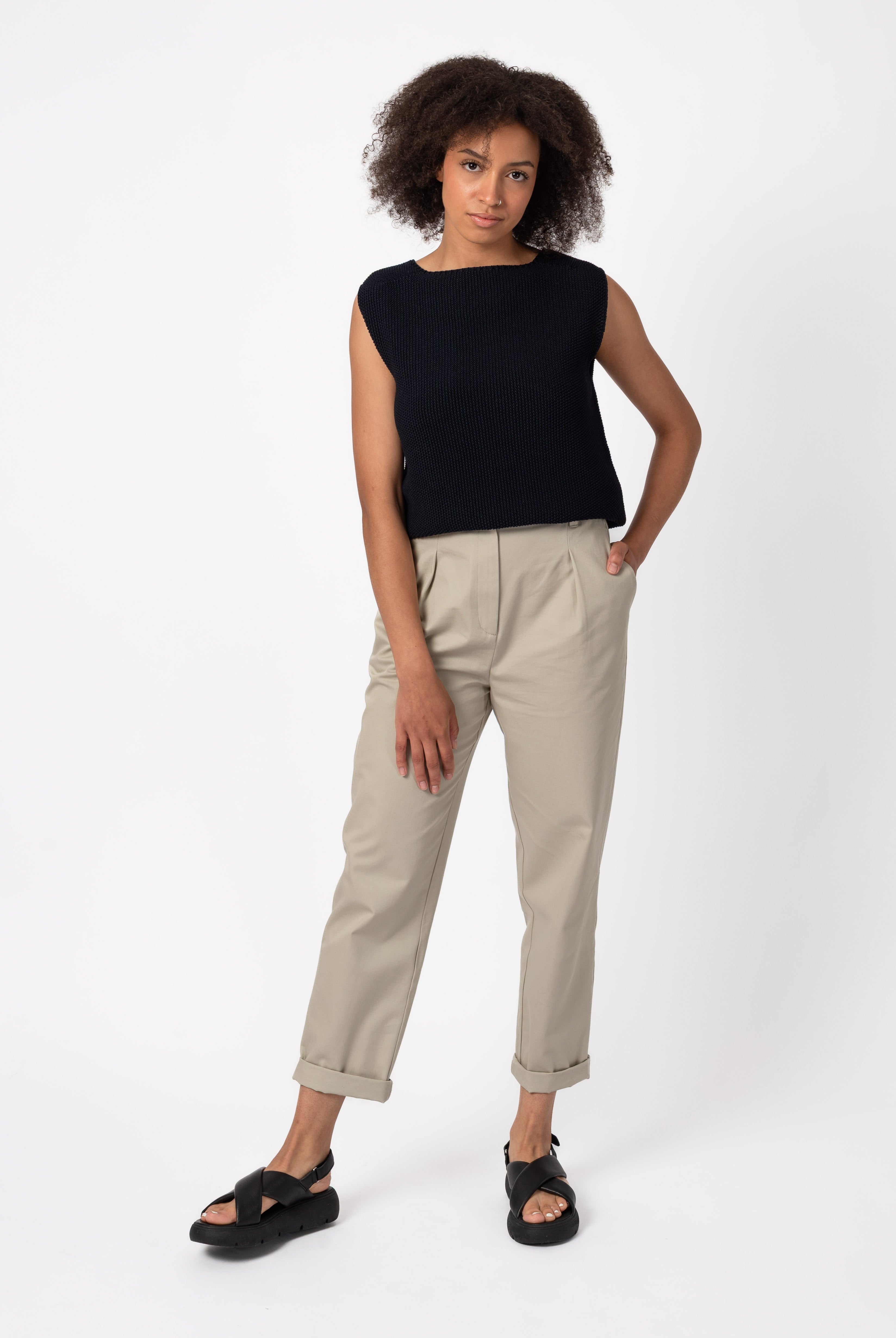 NNIstudio - CRISP Pullunder Unisex - Pearl White - XS -