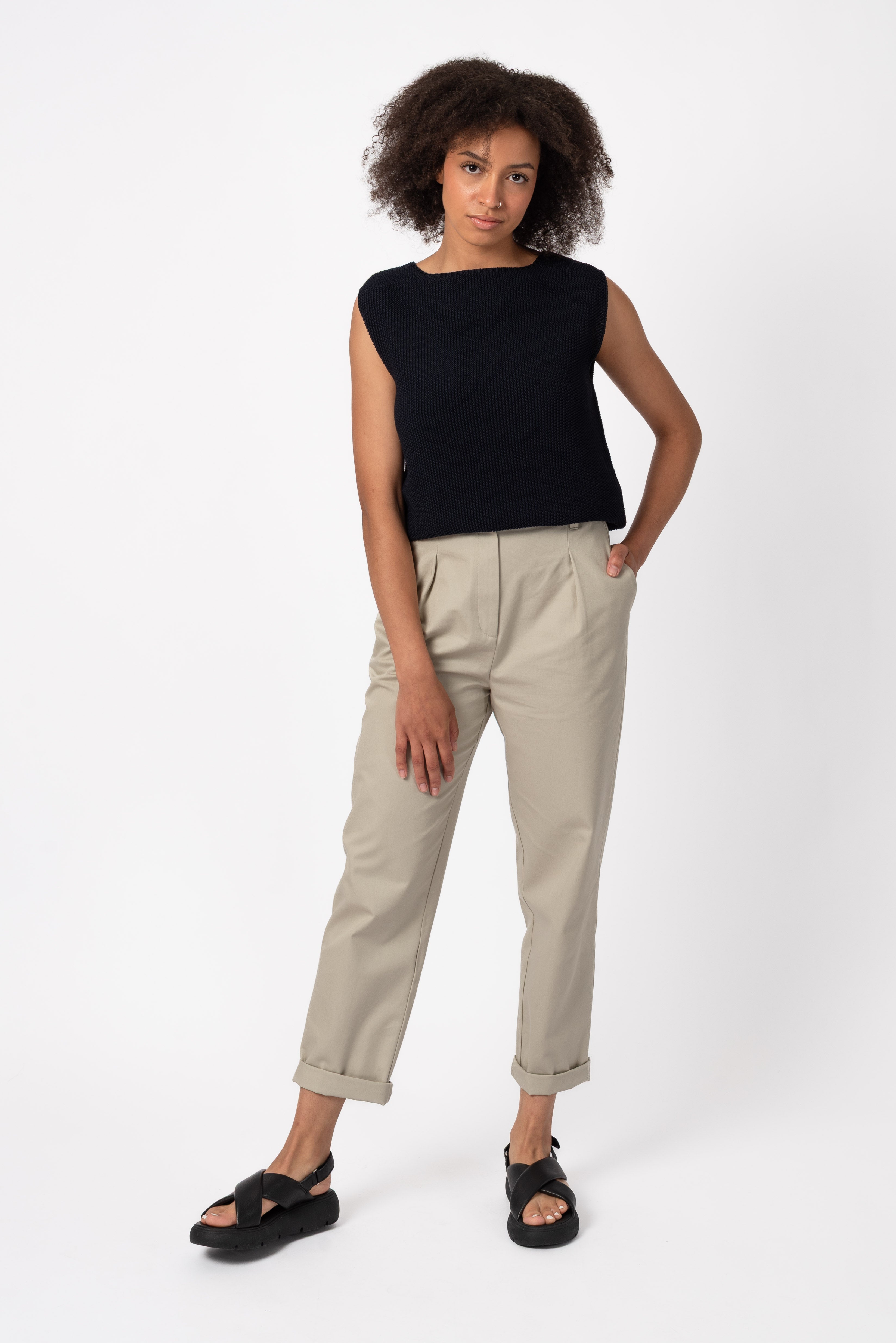 NNIstudio - CRISP Pullunder Unisex - Pearl White - XS -