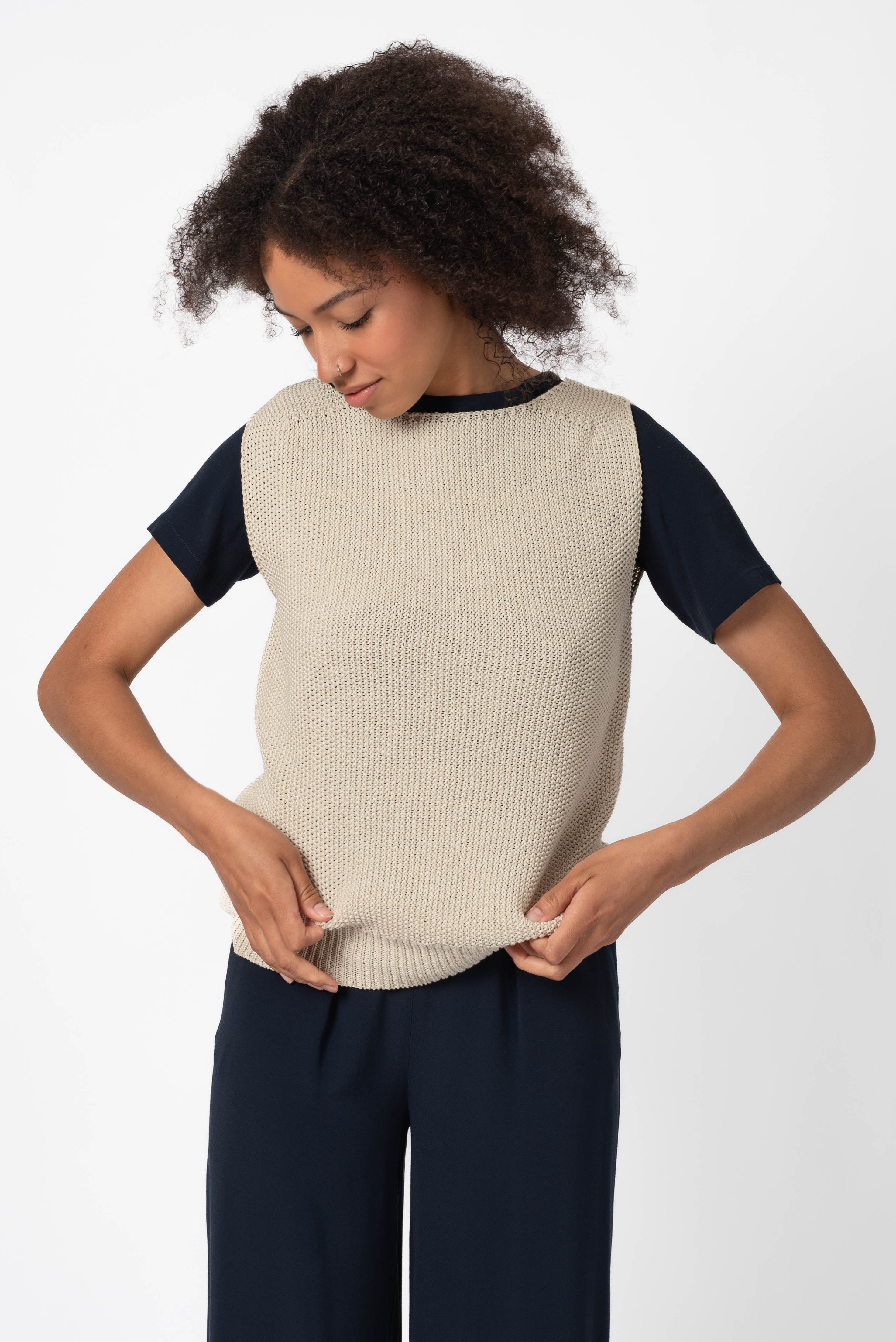 NNIstudio - CRISP Pullunder Unisex - Pearl White - XS -