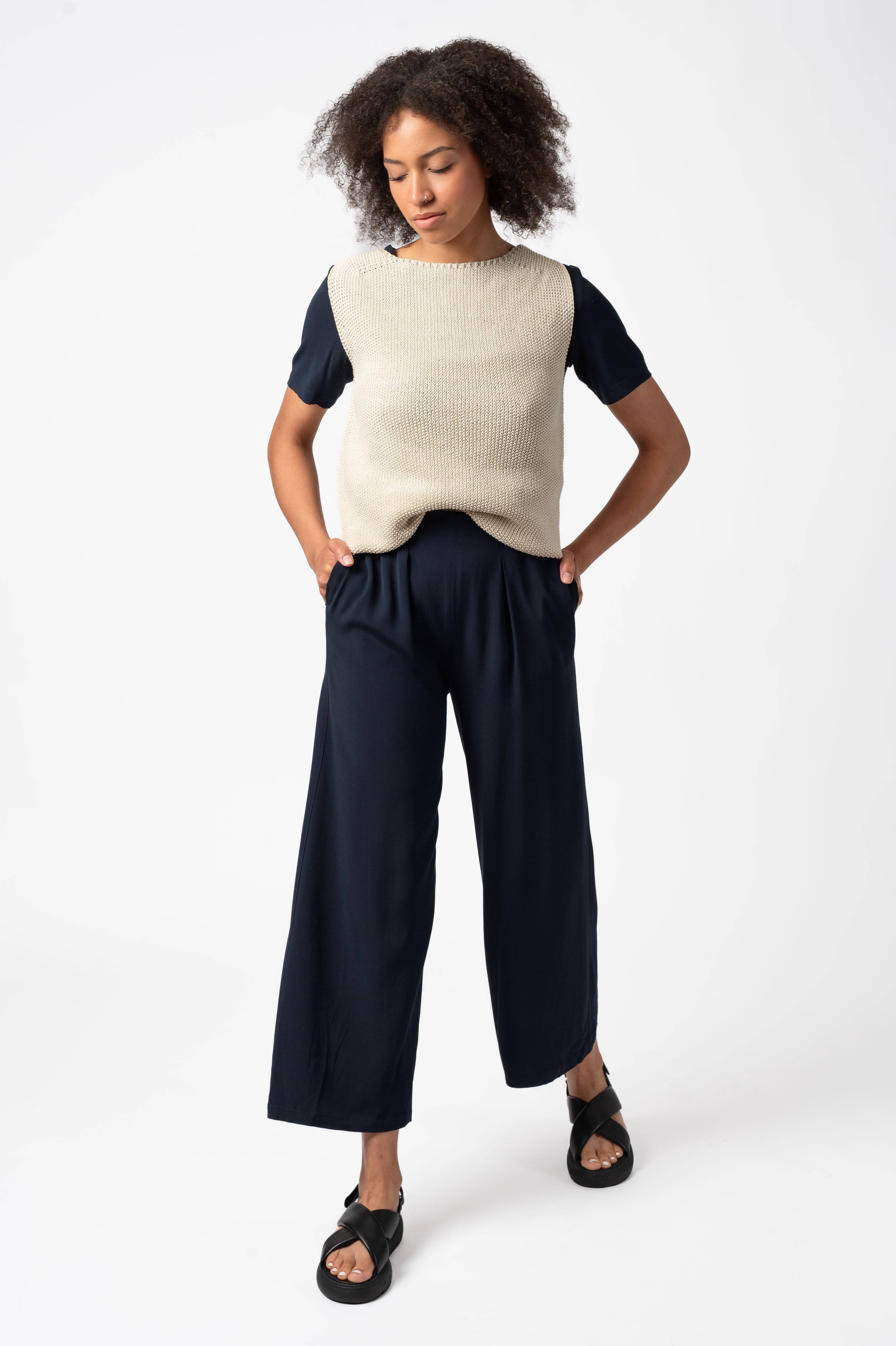 NNIstudio - CRISP Pullunder Unisex - Pearl White - XS -