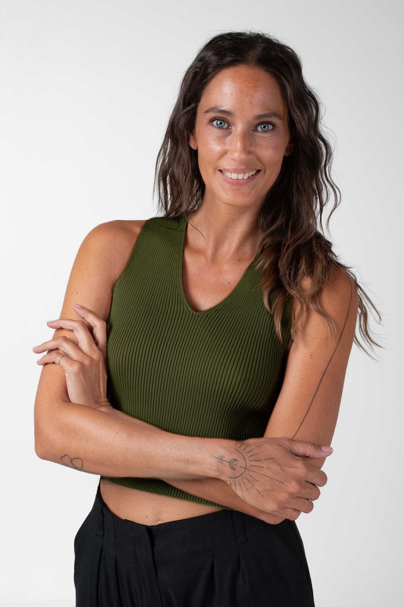 NNIstudio - CROP Stricktop - Olive - XS -