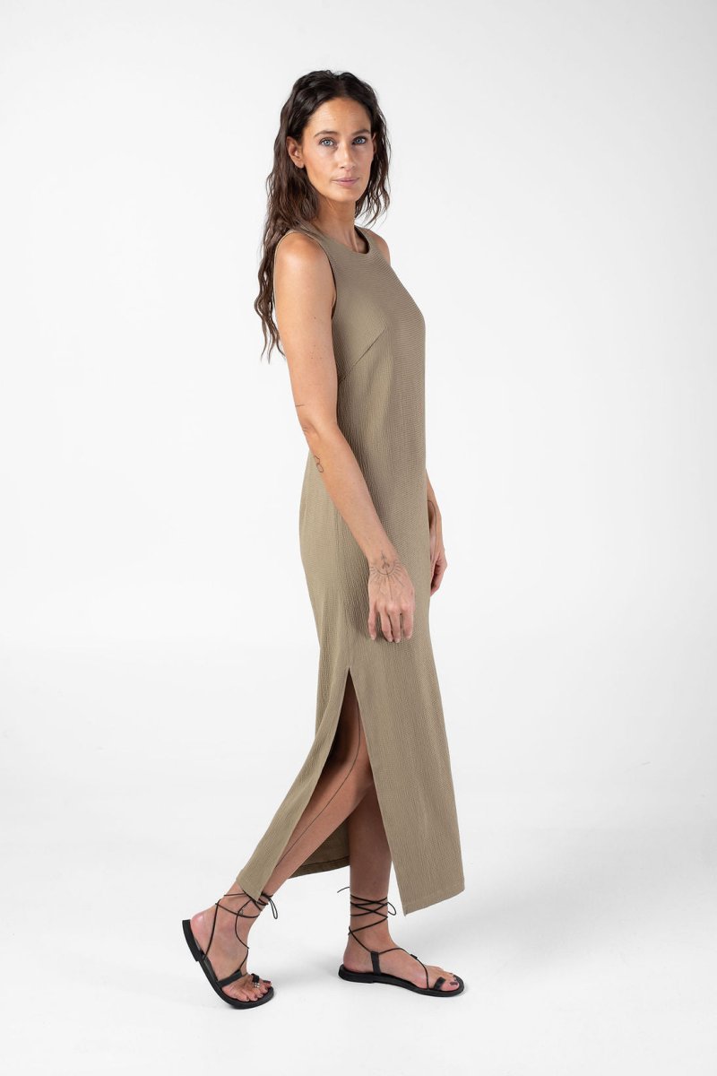 NNIstudio - CRUSH Kleid - Bronze - S -