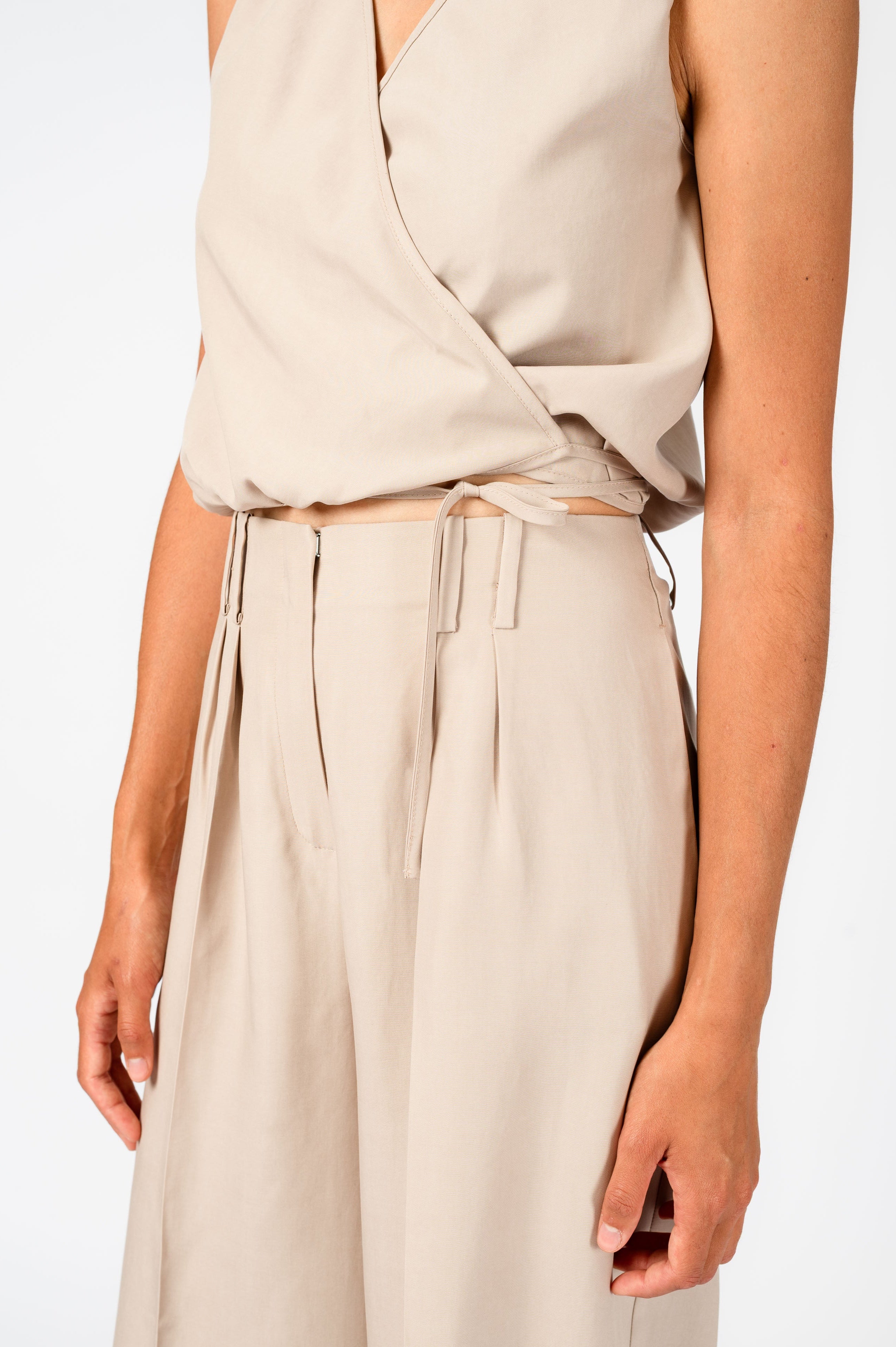 NNIstudio - FLOW Top Wrapped - Sage Green (Limited) - XS -