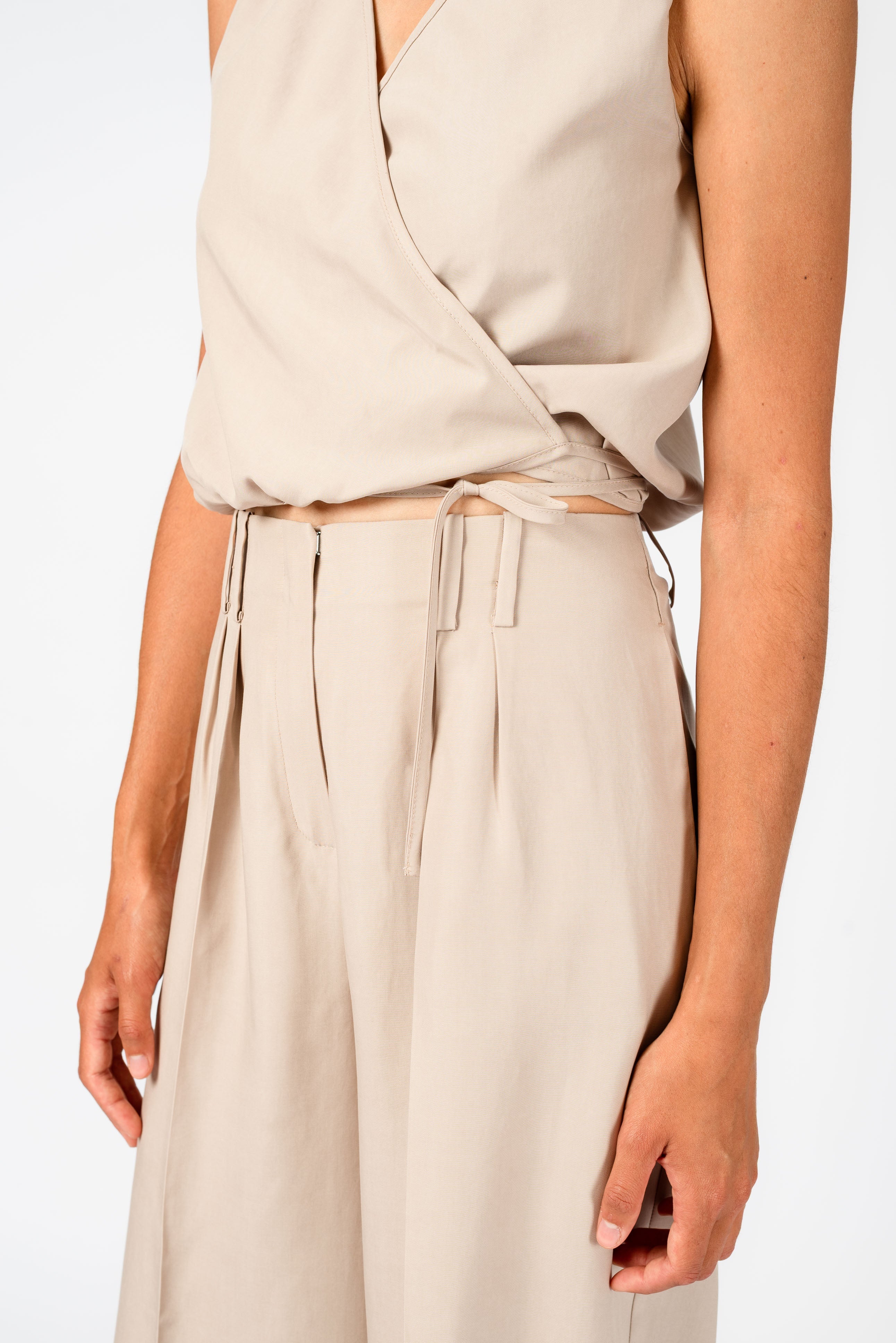 NNIstudio - FLOW Top Wrapped - Sage Green (Limited) - XS -