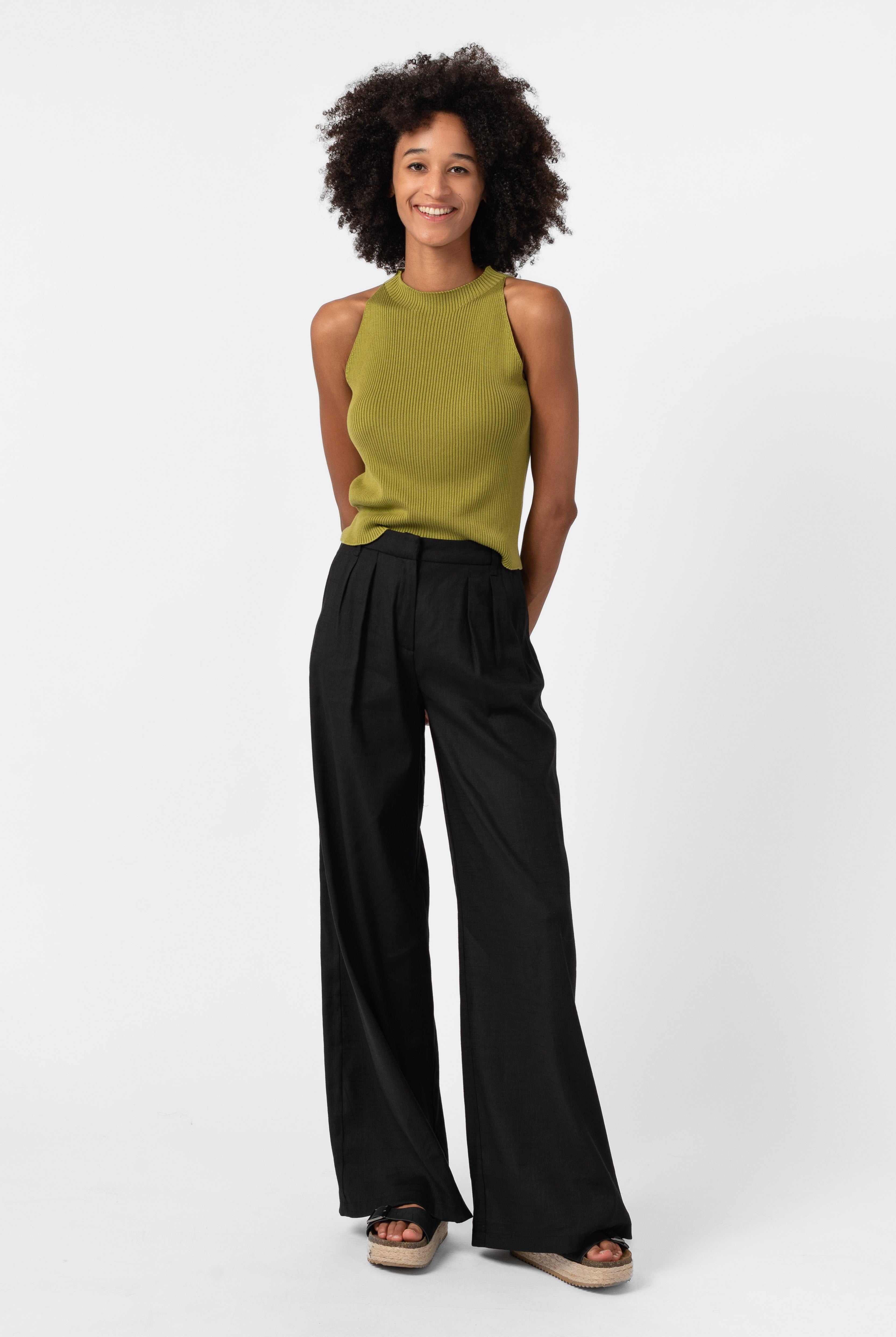 NNIstudio - NECKLINE Top - Frappé Cream - XS -