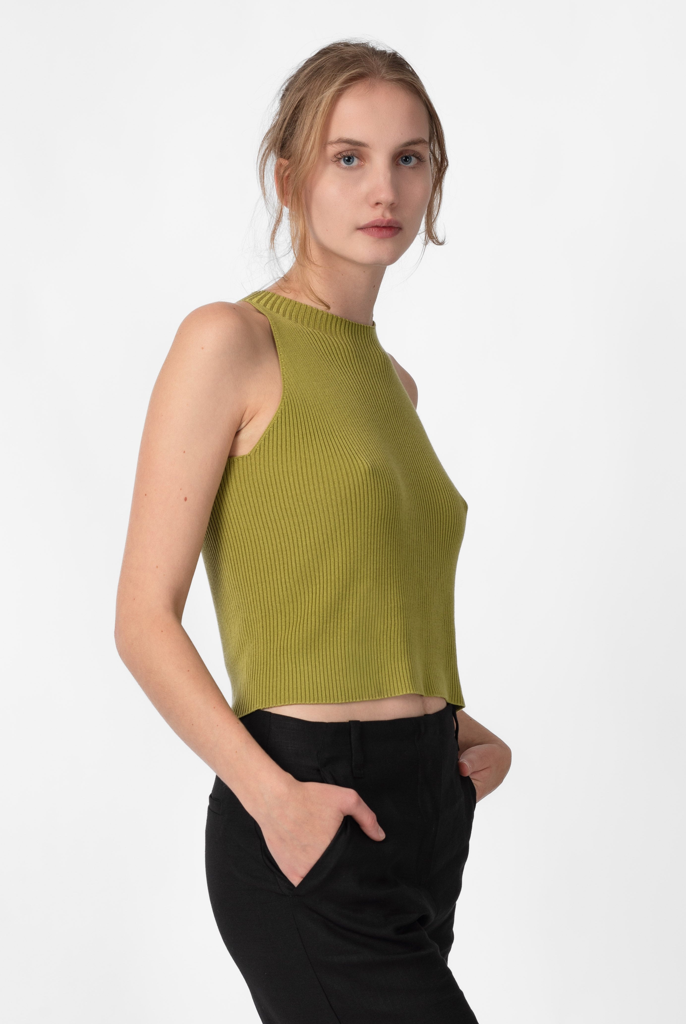 NNIstudio - NECKLINE Top - Frappé Cream - XS -