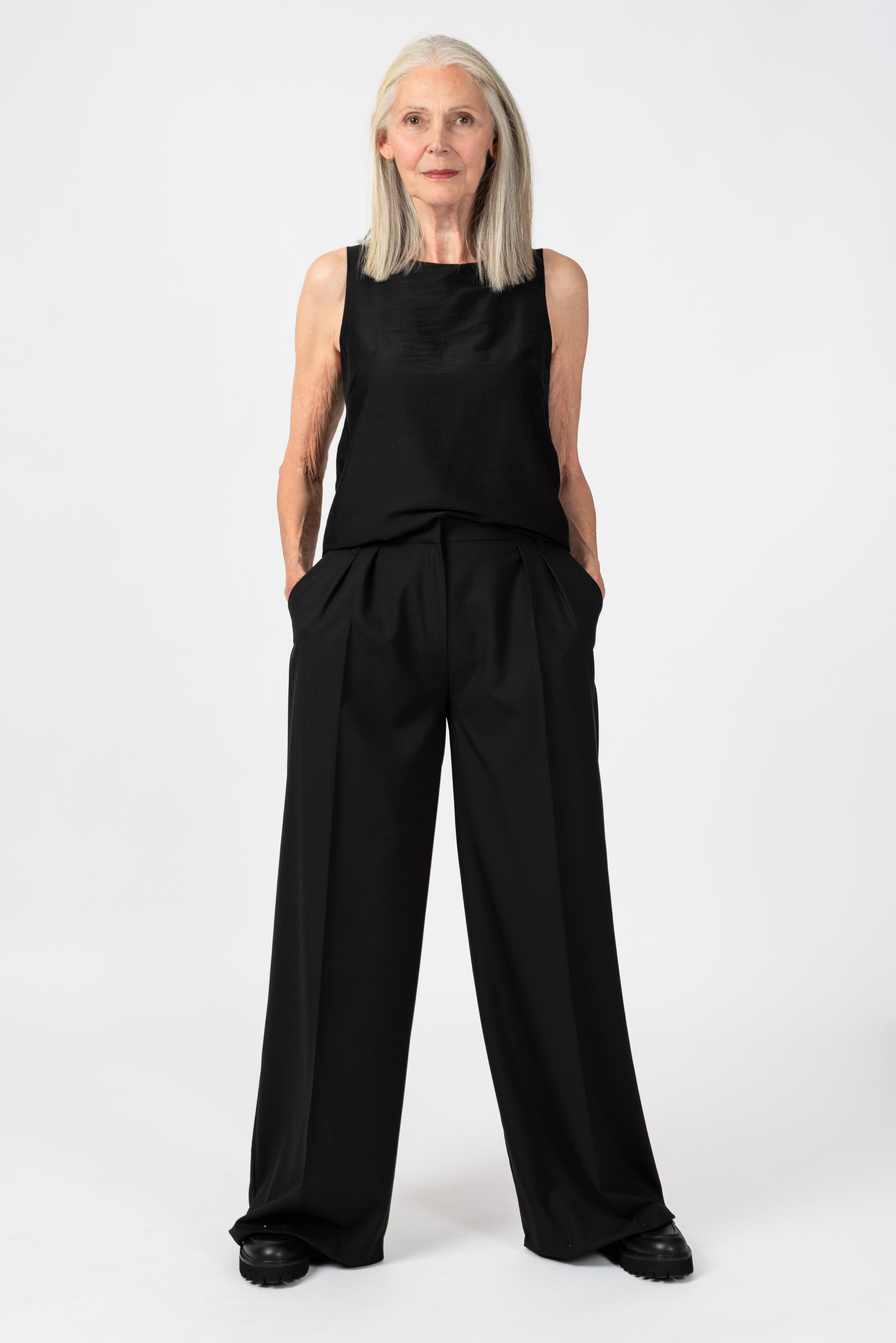 NNIstudio - PALAZZO Hose Wool - Phantom Black - XS -