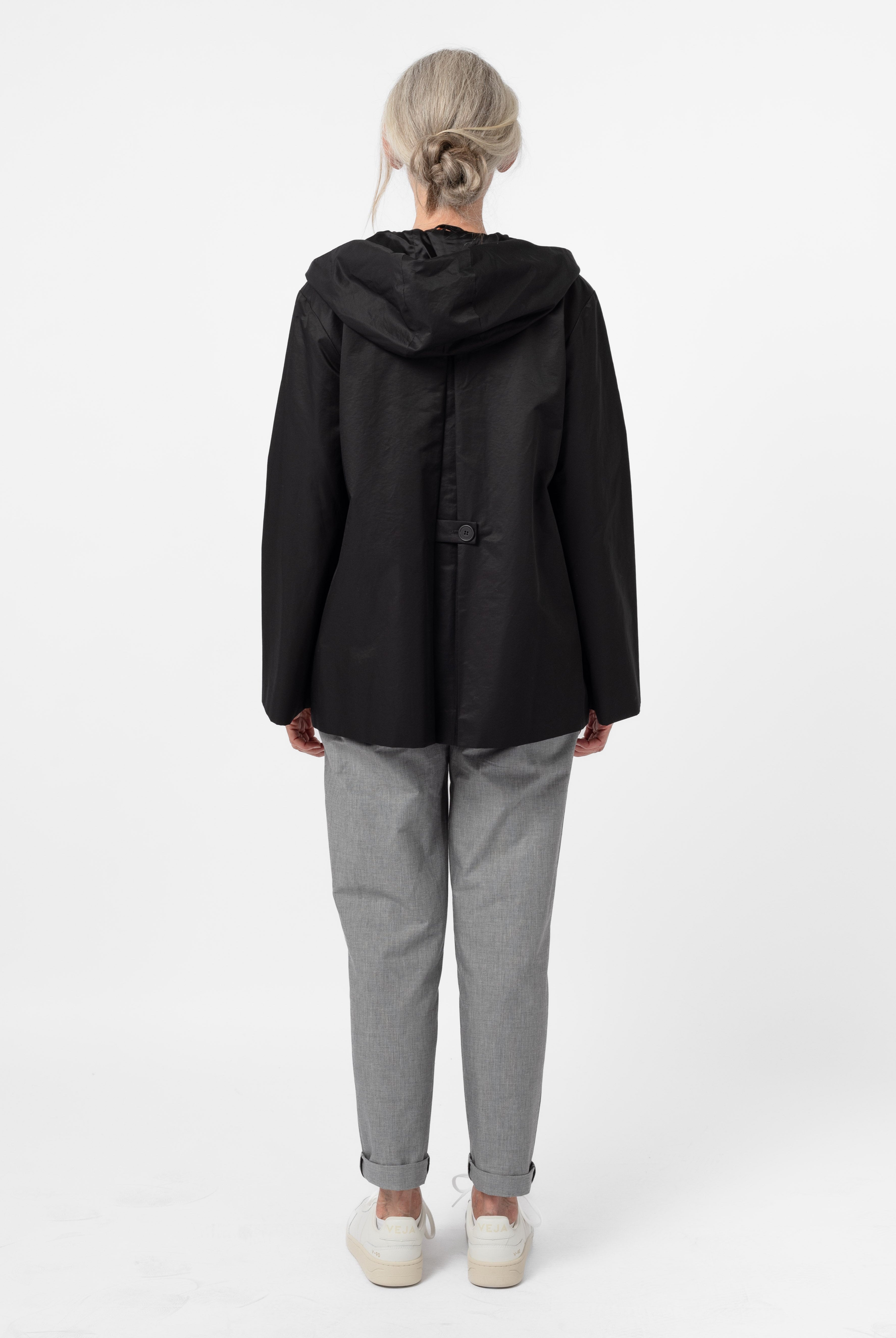 NNIstudio - RAINCOAT Female - Schwarz - XS/S -