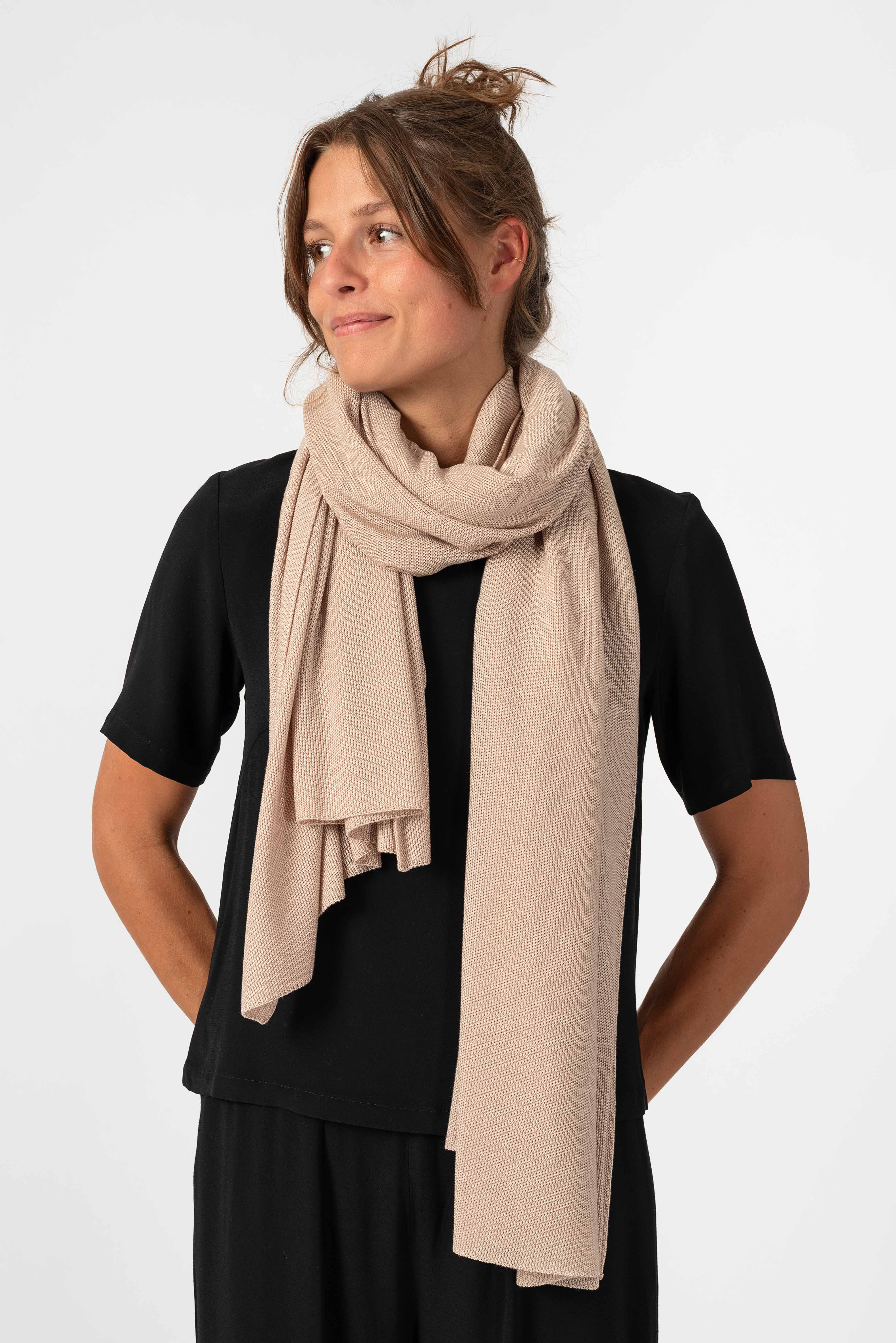 NNIstudio - RICE 2.0 Strick - Stola - Frappé Cream -