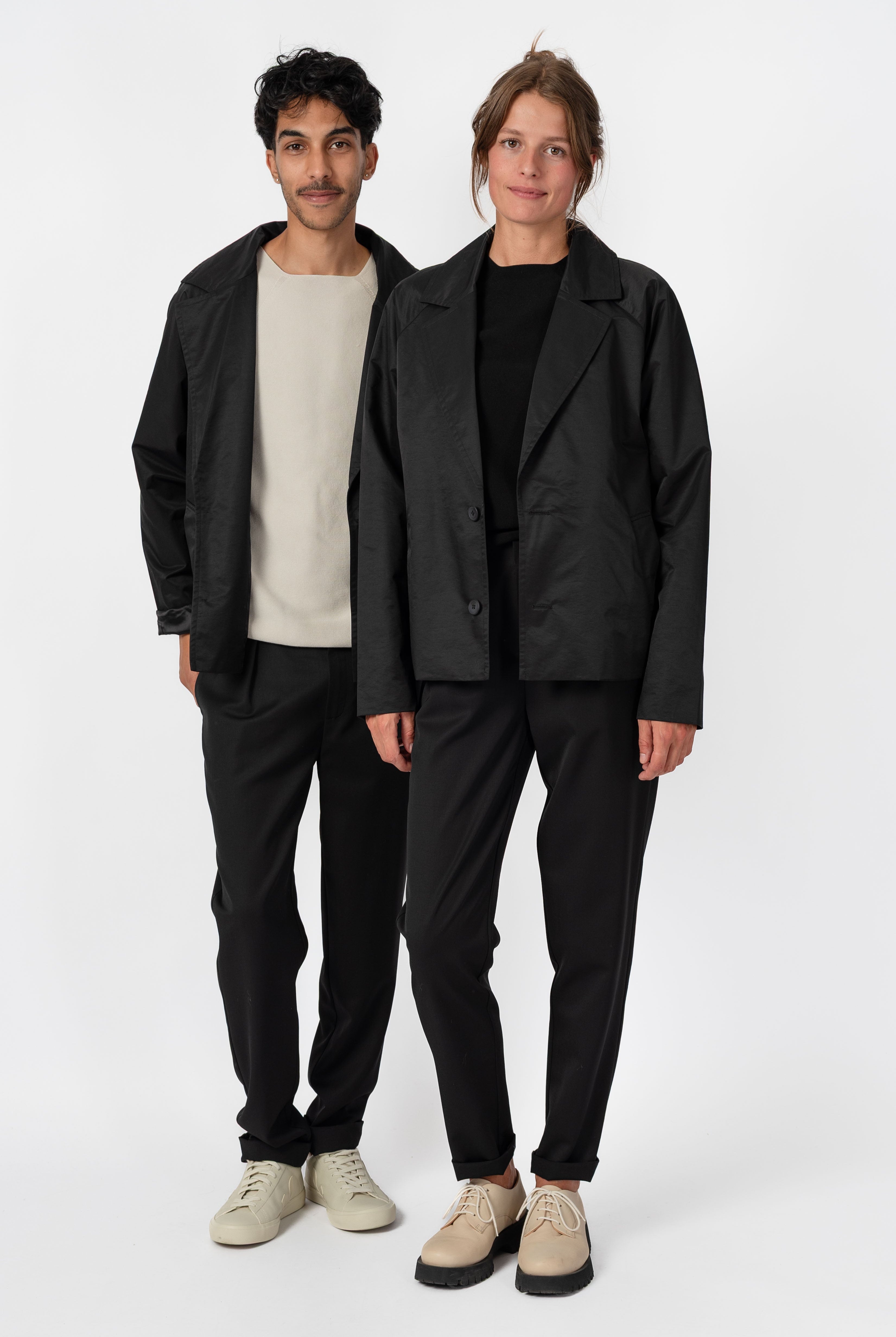 NNIstudio - SHORTCOAT Light - Phantom Black - S -