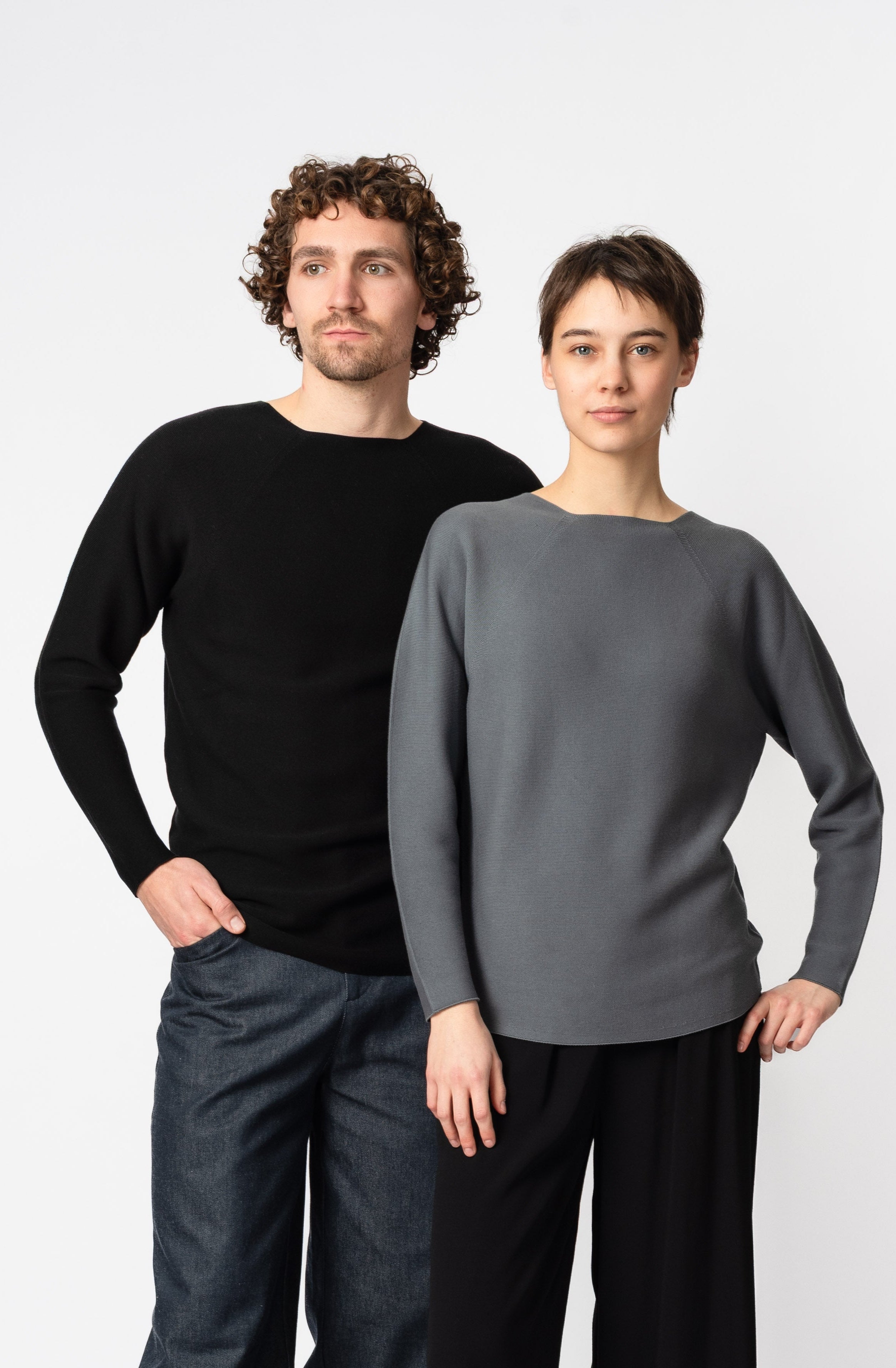 NNIstudio - SLIM Strick - Pullover - Phantom Black - XS -