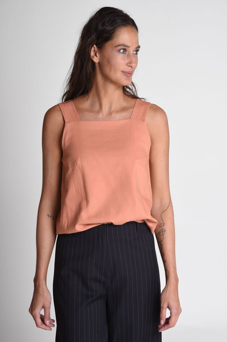 NNIstudio - SNUG Top - Coral - XS -