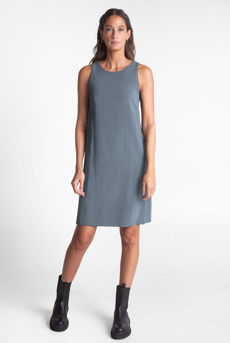 NNIstudio - STRAIGHT Kleid - Anthrazit - XS/S -