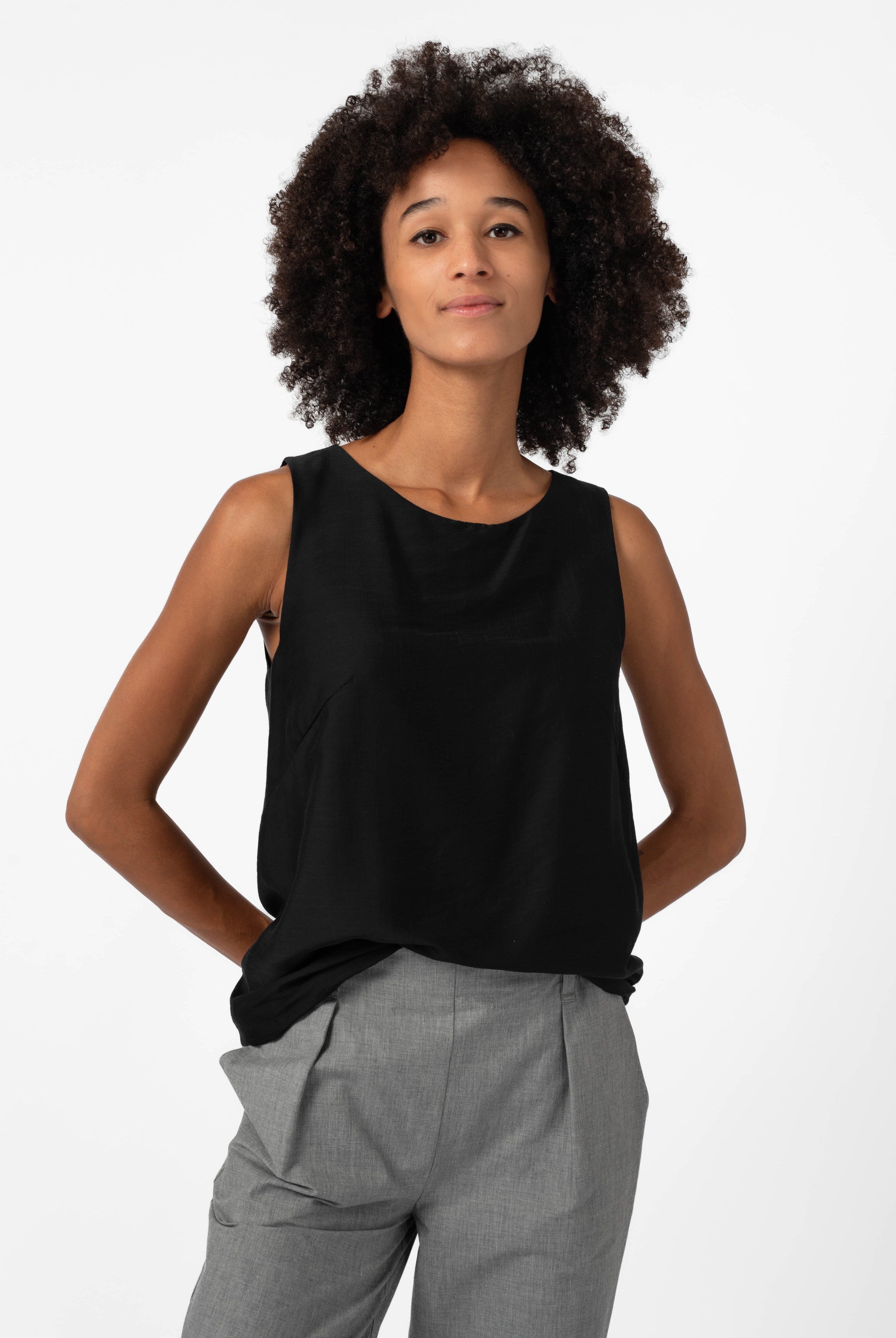 NNIstudio - STRAIGHT SILK Top - Schwarz - XS -