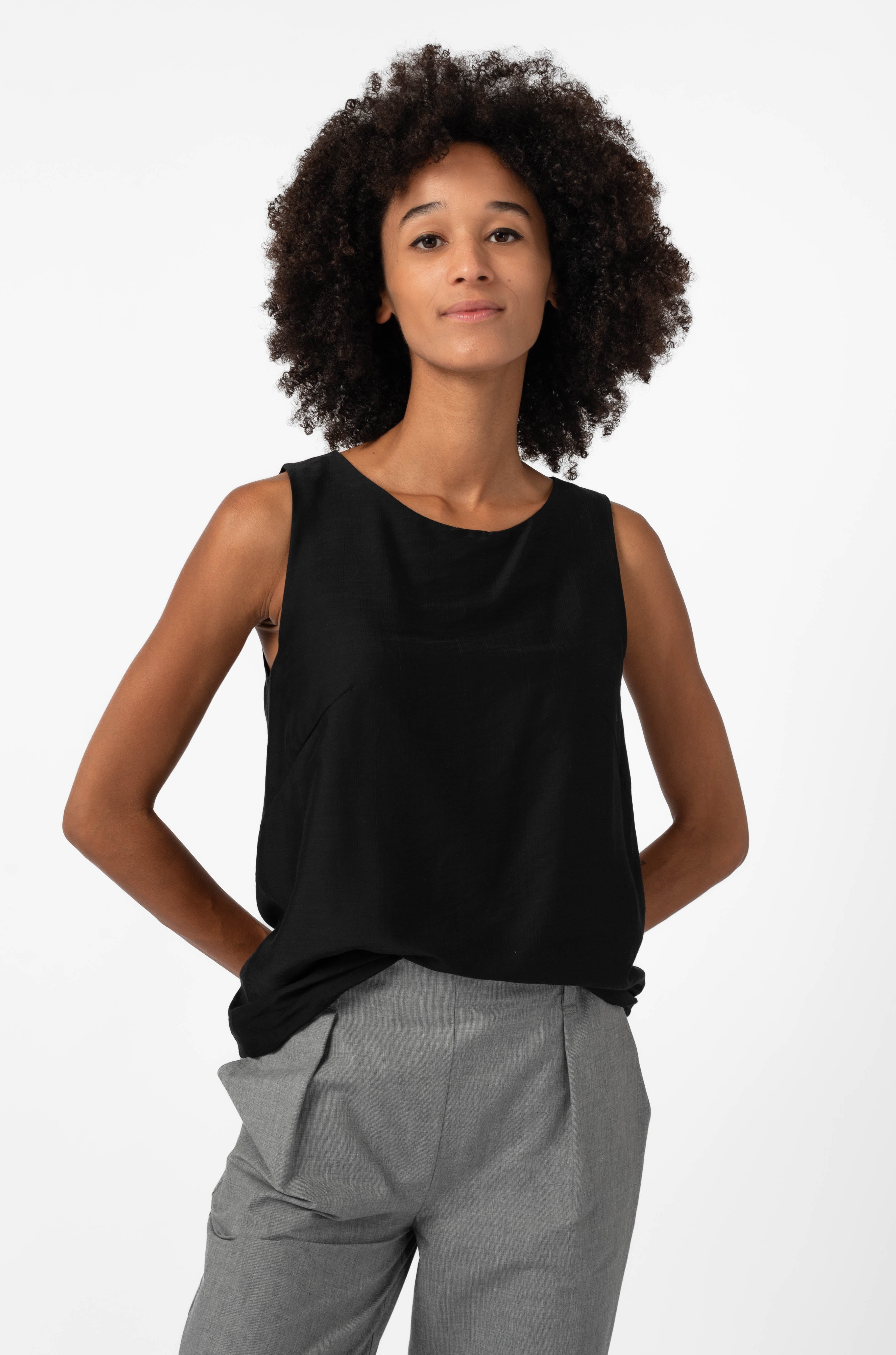 NNIstudio - STRAIGHT SILK Top - Schwarz - XS -