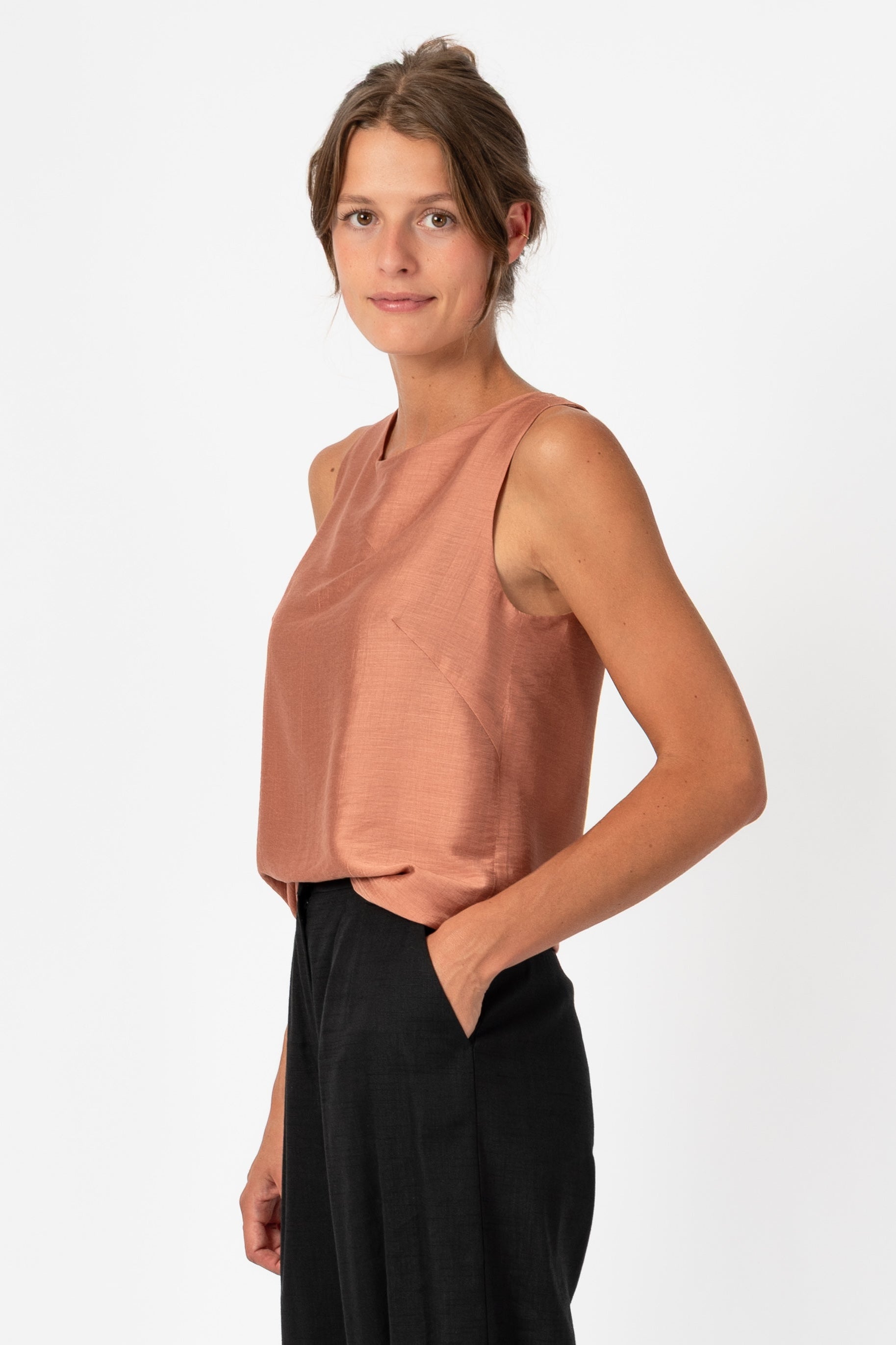 NNIstudio - STRAIGHT Top Silk - Cork Cream - XS -