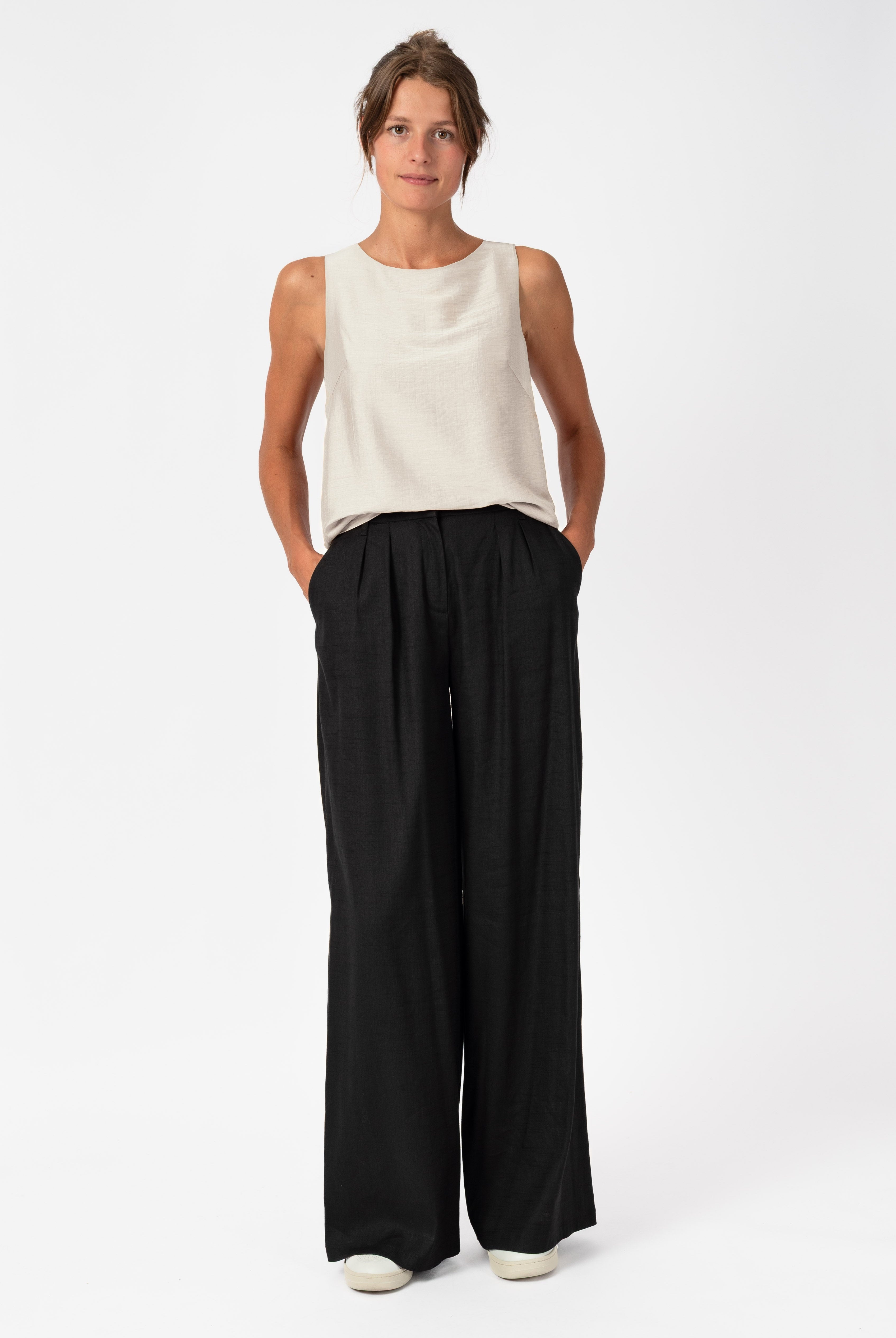 NNIstudio - STRAIGHT Top Silk - Pearl White - XS -