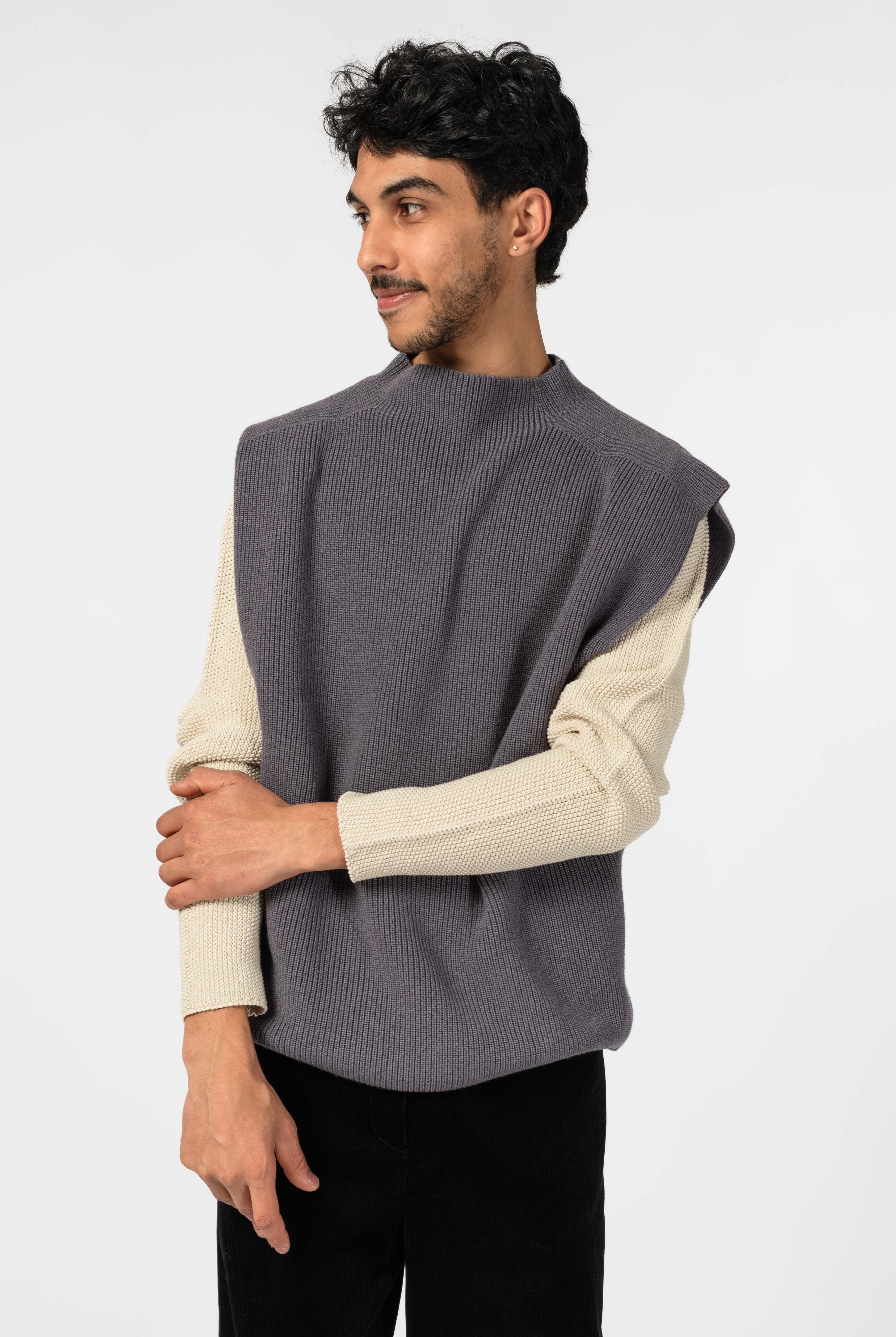 NNIstudio - TURTLENECK Strick - Pullunder - Red Mahogany - XS -