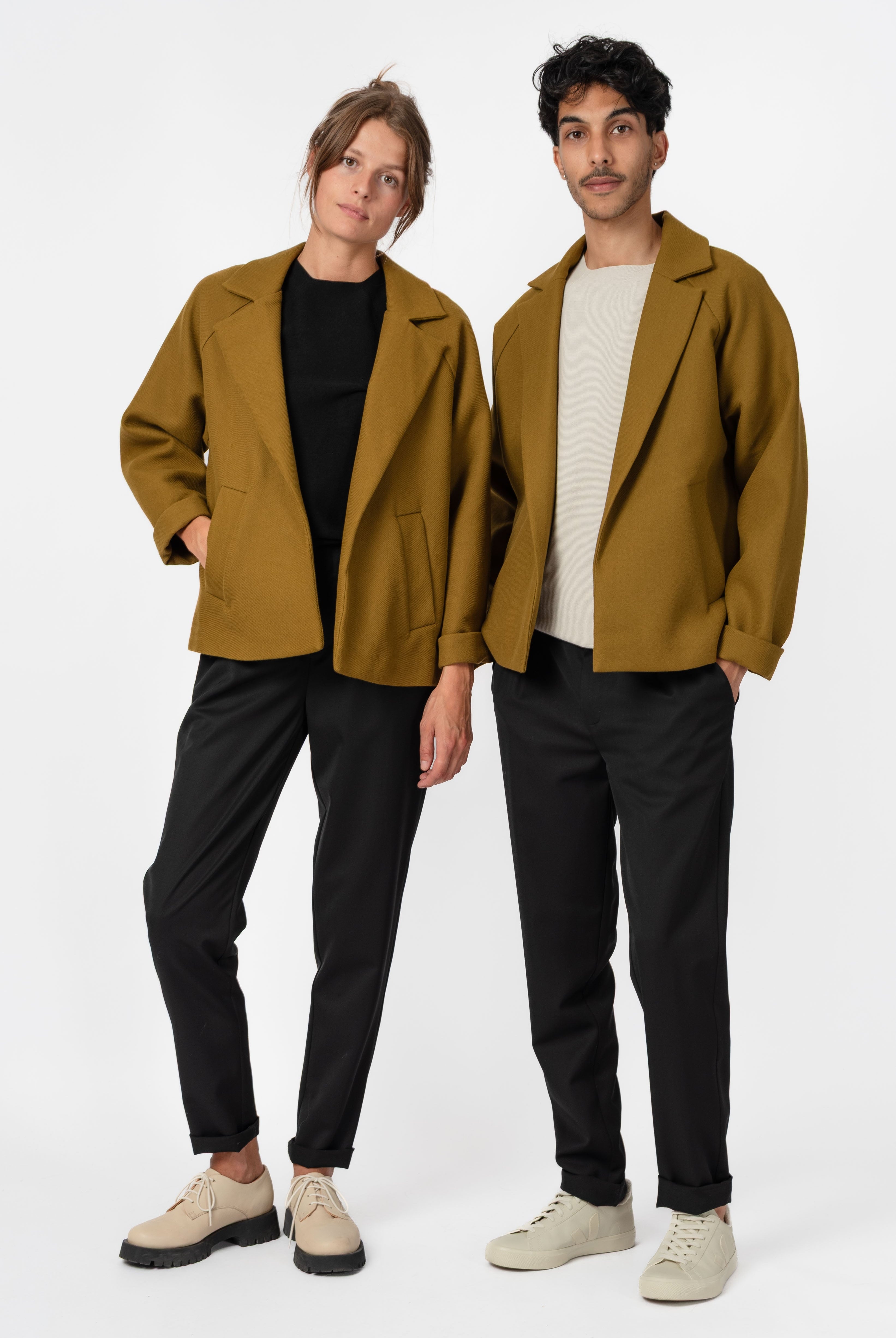 NNIstudio - UNLINED Jacke - Tapenade Golden Brown - Onesize -