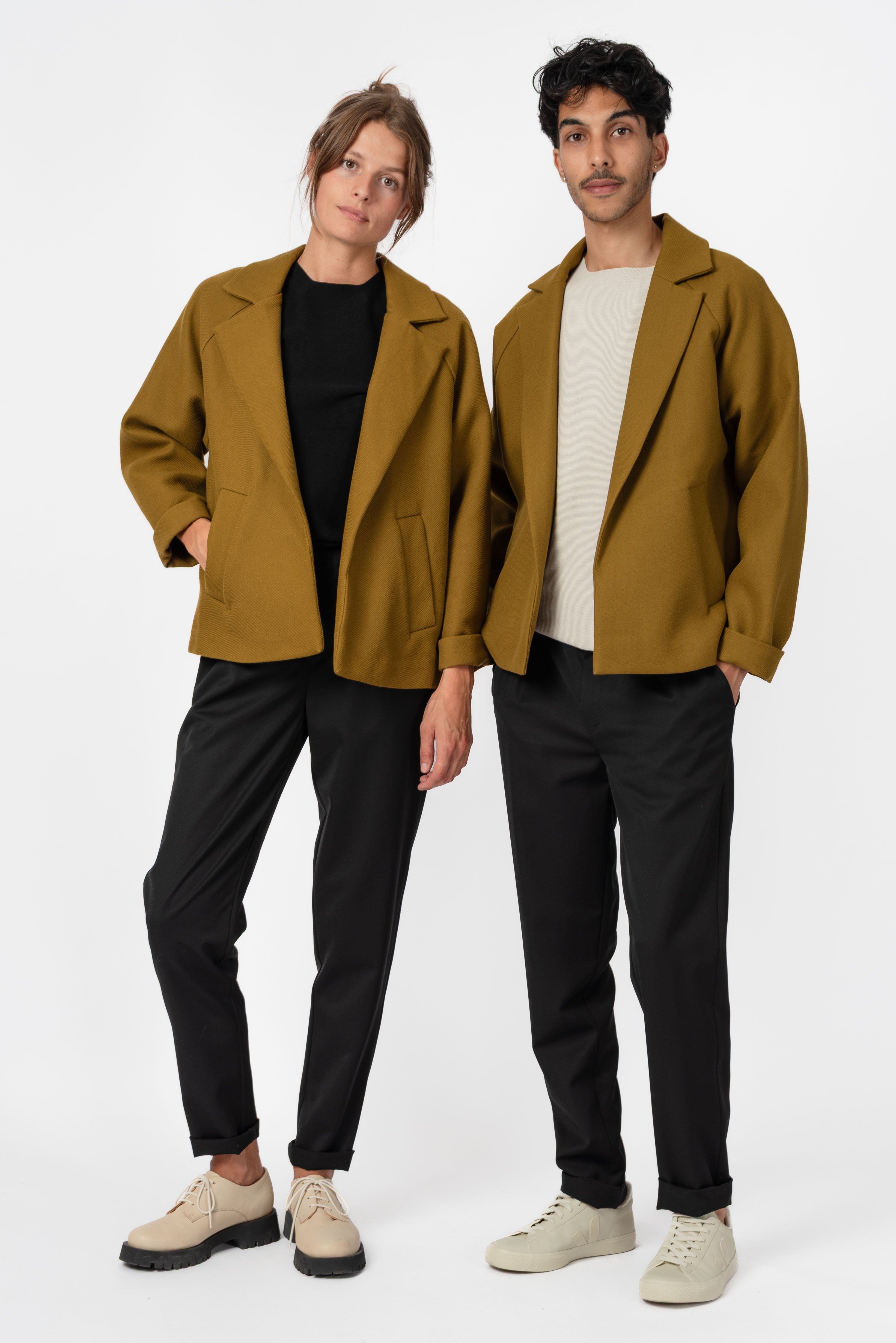 NNIstudio - UNLINED Jacke - Tapenade Golden Brown - Onesize -