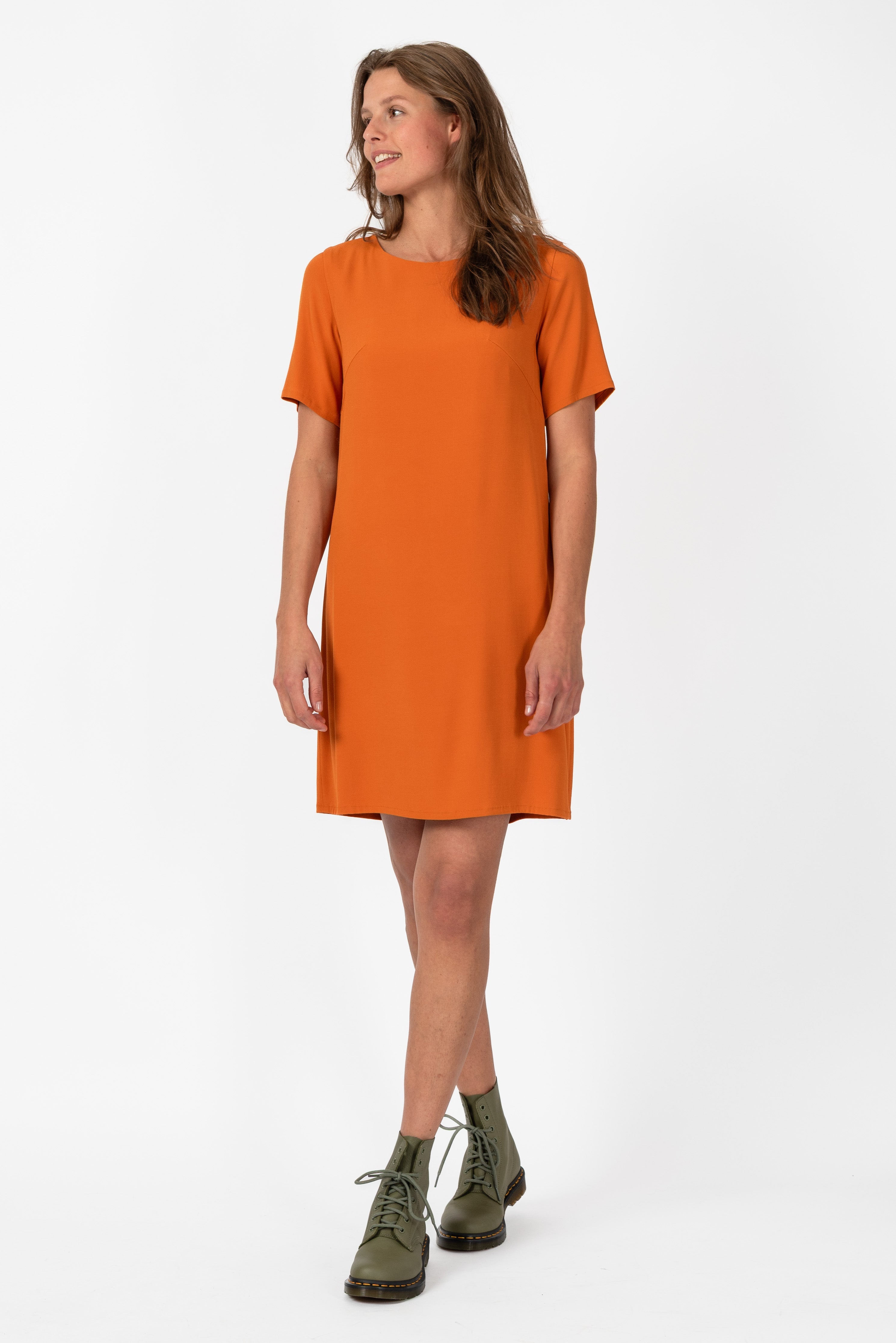 NNIstudio - BOLD Kleid - Apricot - XS/S - 