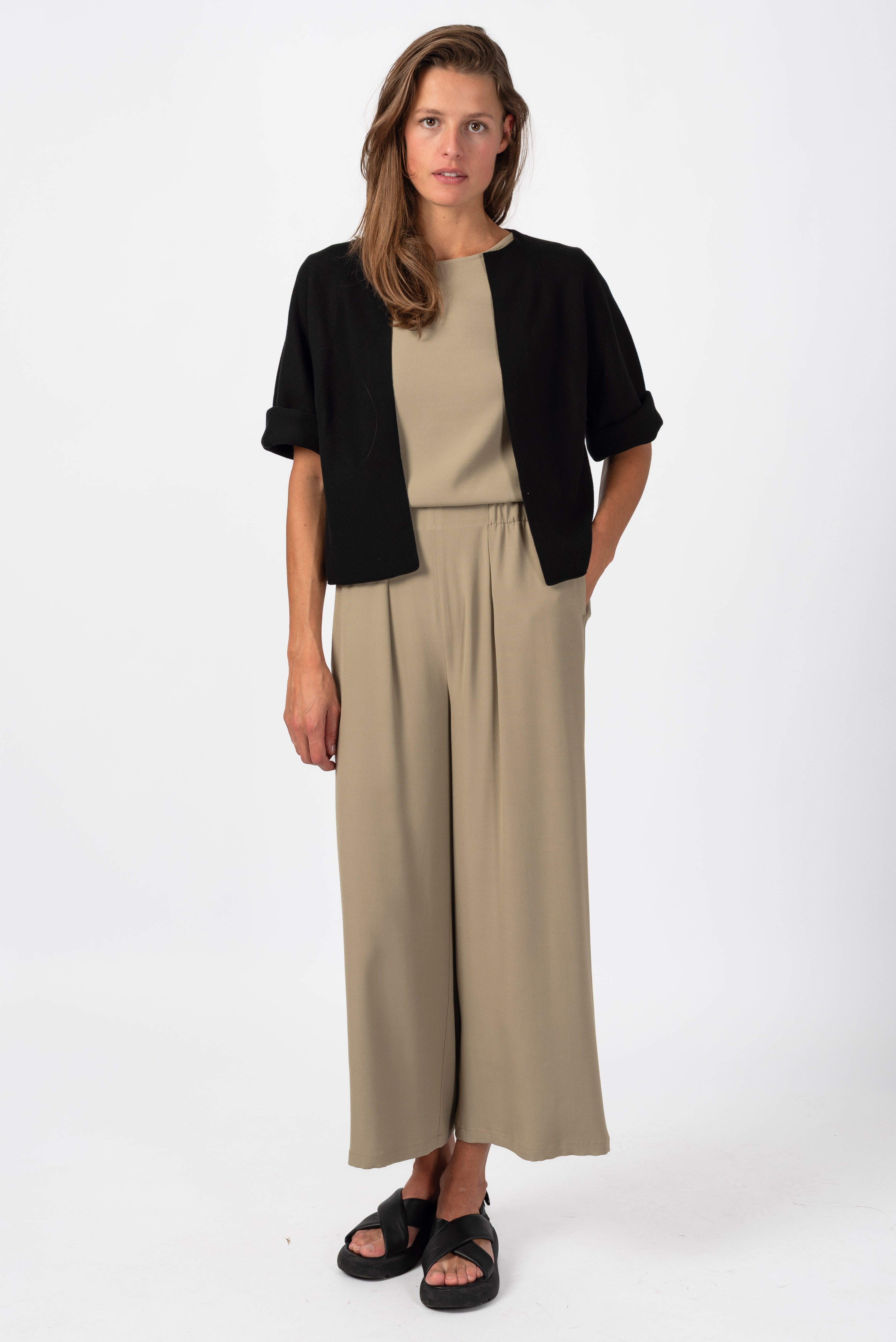 NNIstudio - BOXY Strick - Jacke - Phantom Black - XS - 