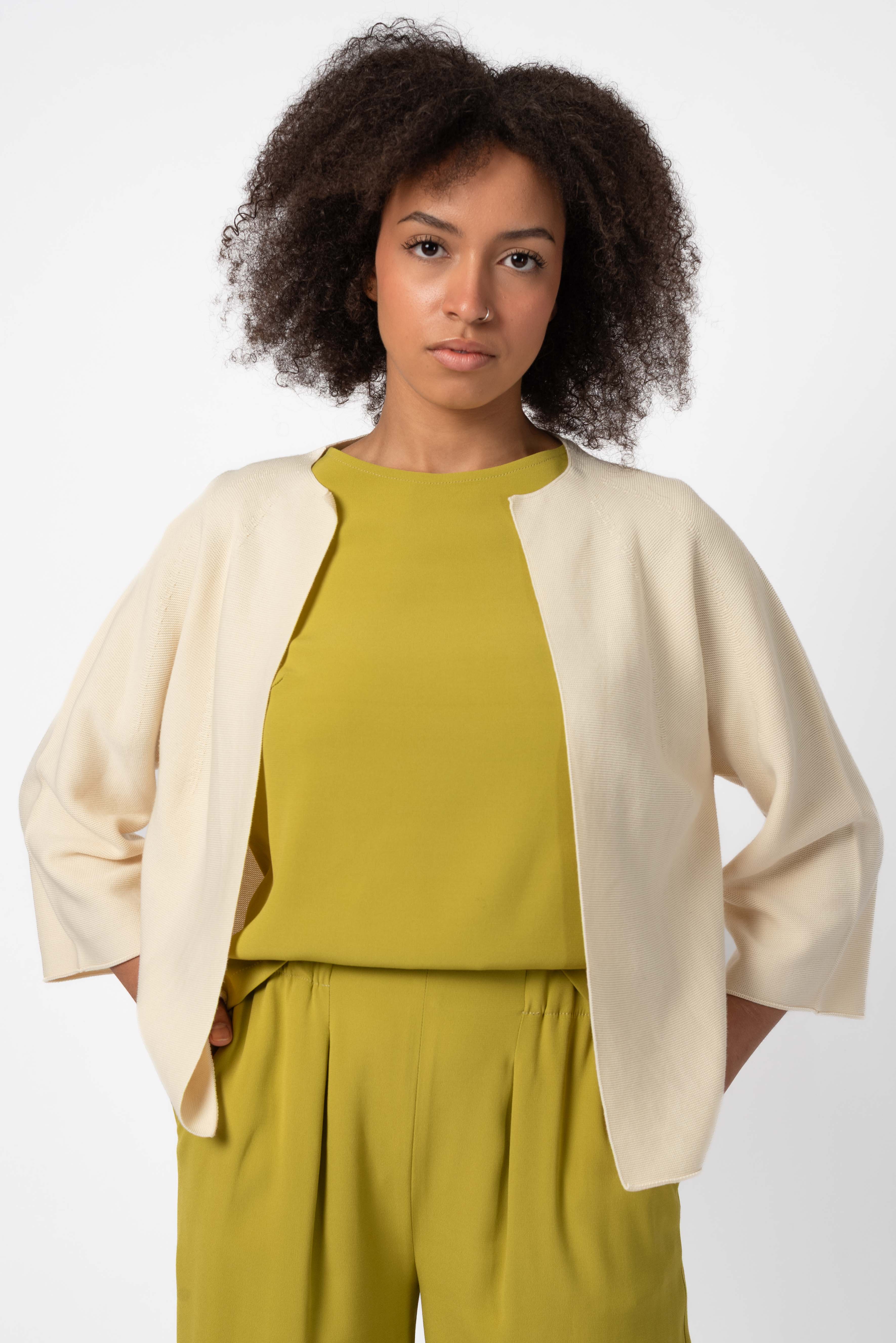 NNIstudio - BOXY Strick - Jacke - Shortbread - XS - 