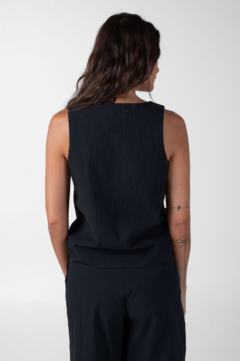 NNIstudio - CREASE Top - Schwarz - XS / S - 