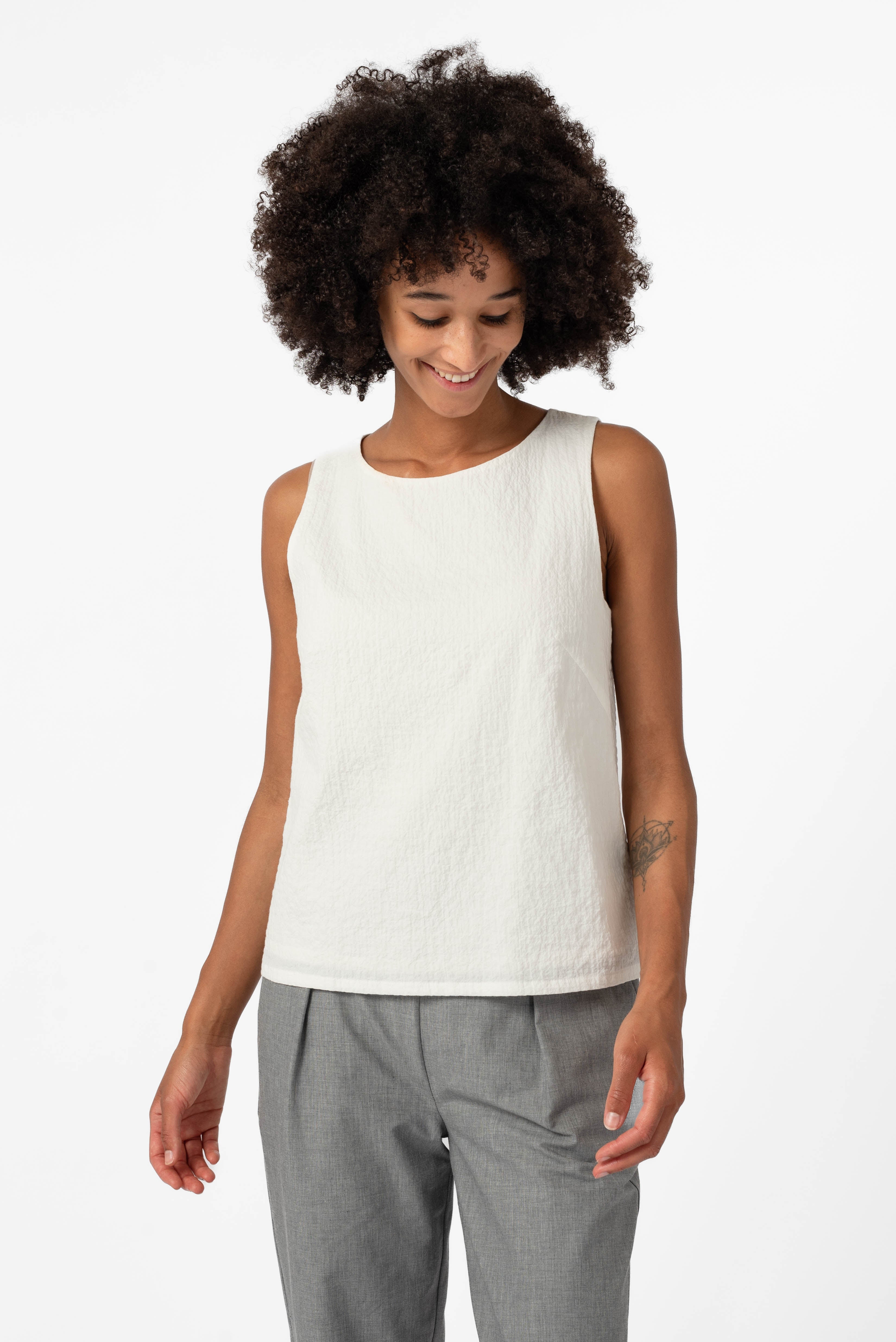 NNIstudio - CREASE Top - Weiß - XS / S - 