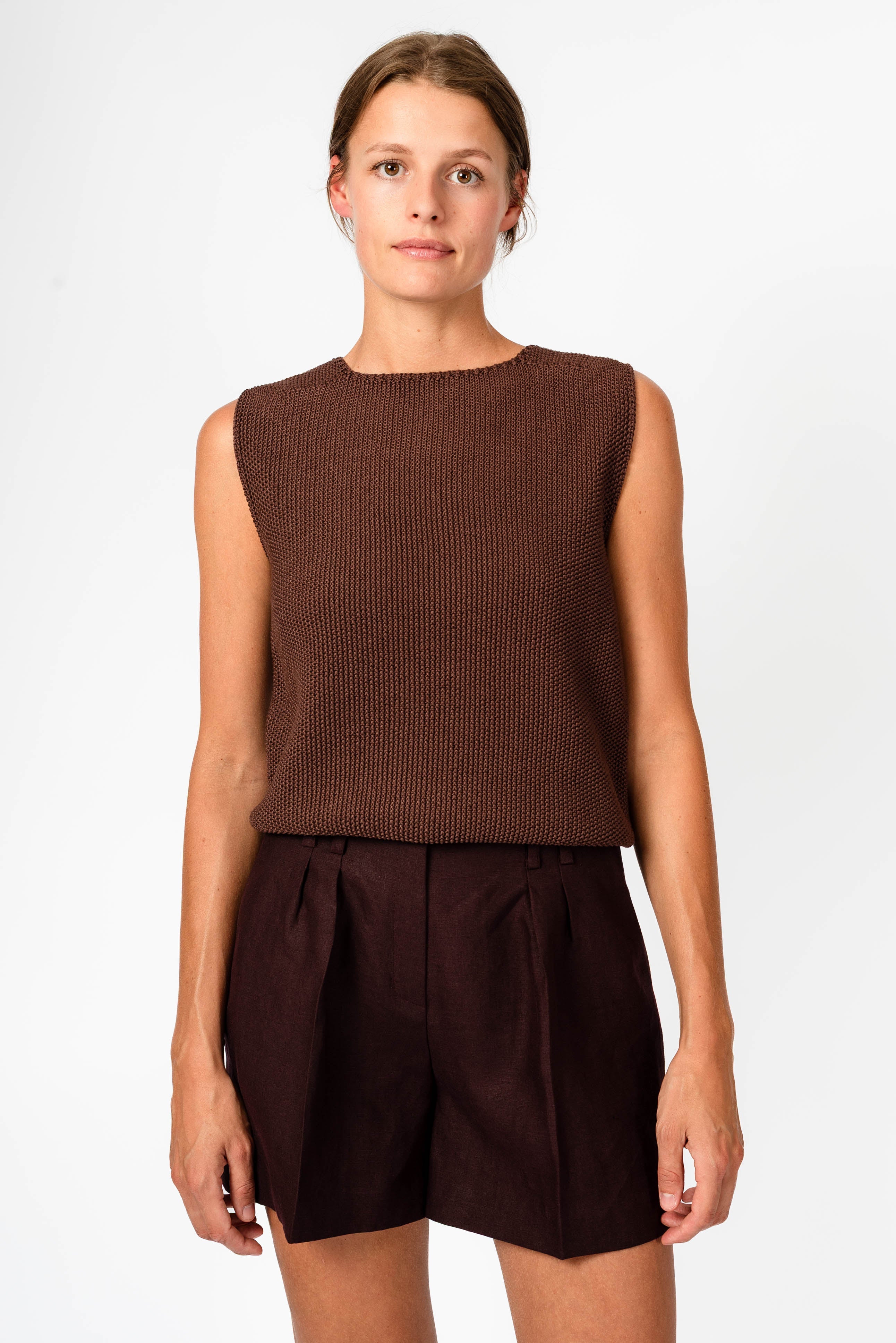 NNIstudio - CRISP Strick-Pullunder - Deep Mahogany Brown - XS -