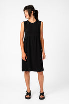 NNIstudio - EAS 1.0 Kleid Crushed - Black - XS -