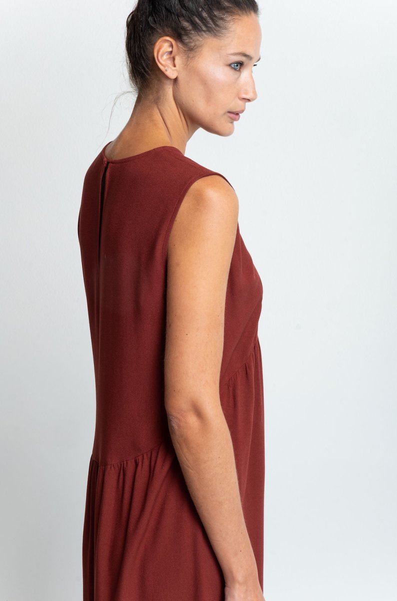 NNIstudio - EAS 1.0 Kleid - Bordeaux - XS/S - 