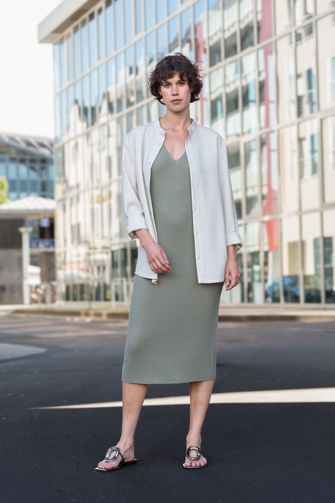 NNIstudio - FLOW Kleid - Lila - XS - 