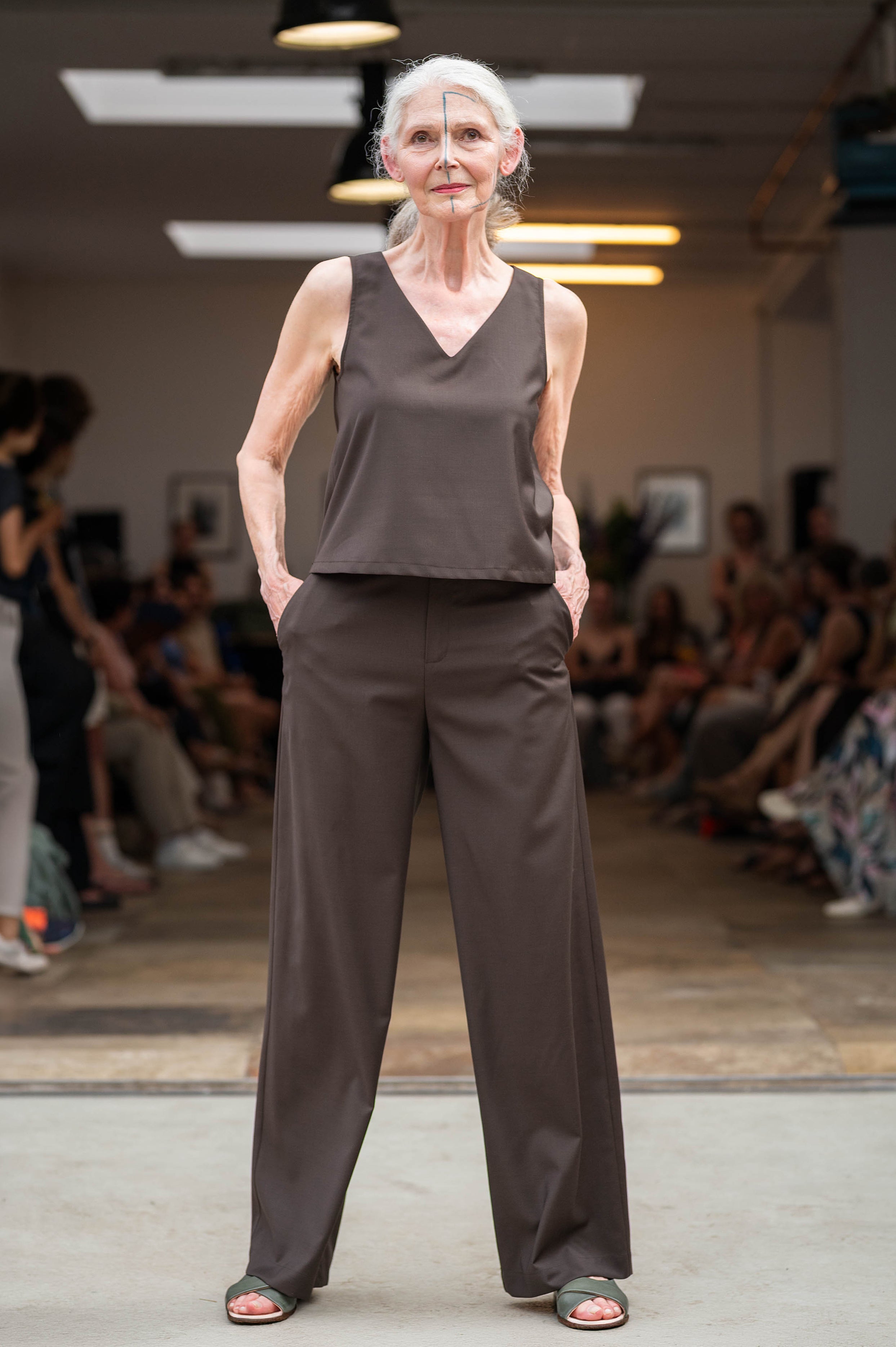 NNIstudio - MARLENE Hose Wool - Chocolate Brown - XS -