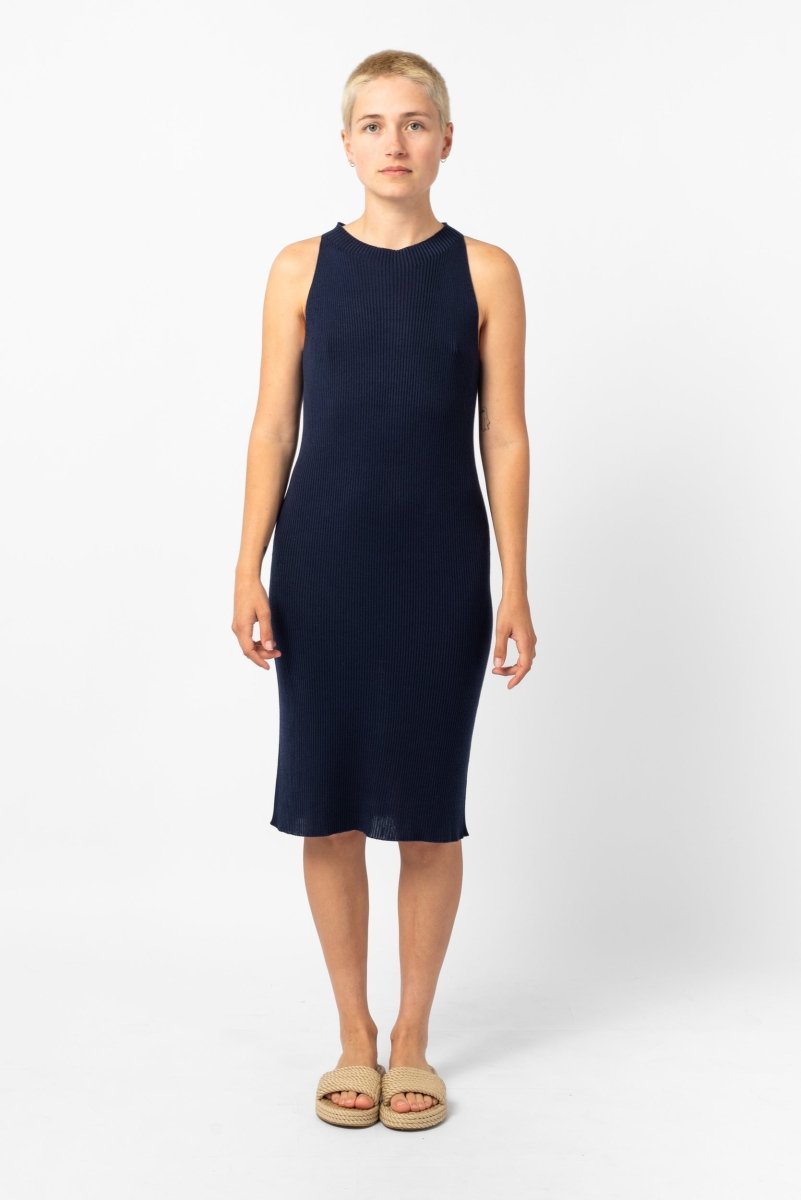 NNIstudio - NECKLINE Kleid - Nachtblau - XS - 