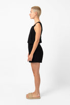 NNIstudio - SNUG Kurzoverall - Schwarz - XS - 