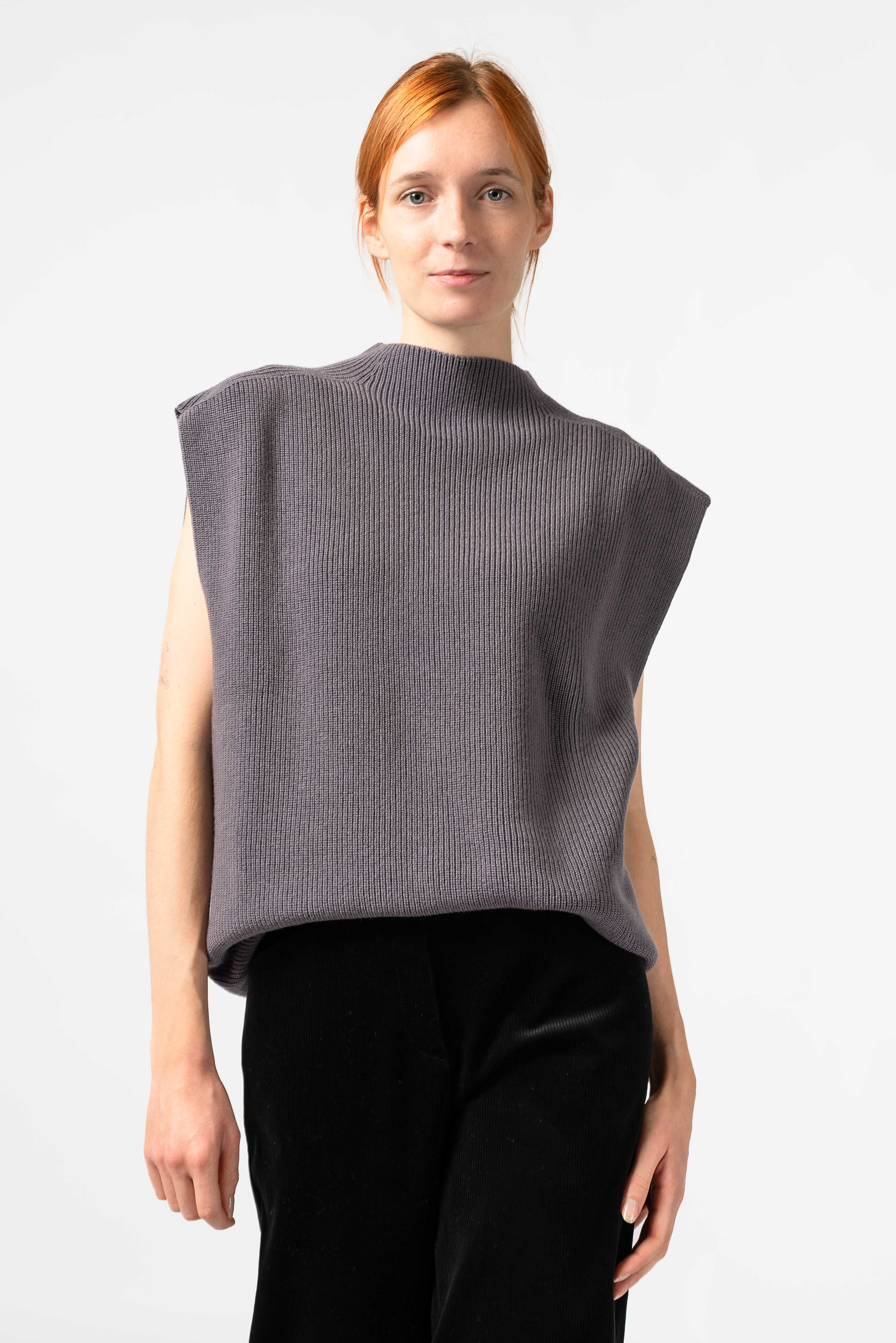 NNIstudio - TURTLENECK Strick - Pullunder - Red Mahogany - XS - 